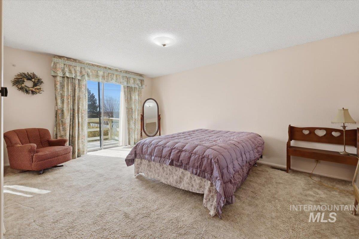 931 Sherman Way, Nampa, Idaho 83686, 5 Bedrooms, 4 Bathrooms, Residential For Sale, Price $199,000, 98978297