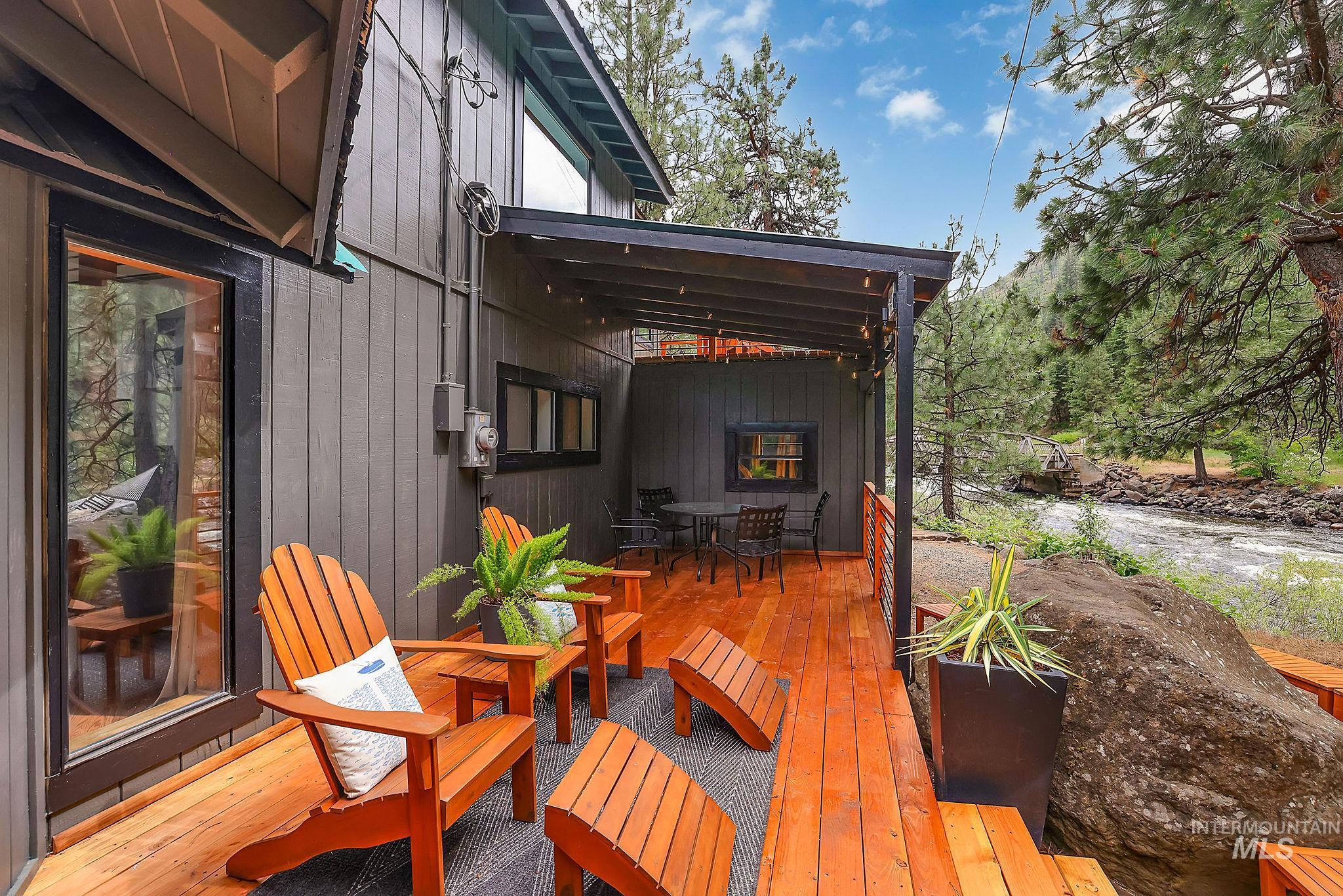 5713 Pines Rd, New Meadows, Idaho 83654, 2 Bedrooms, 2 Bathrooms, Residential For Sale, Price $599,900,MLS 98978298