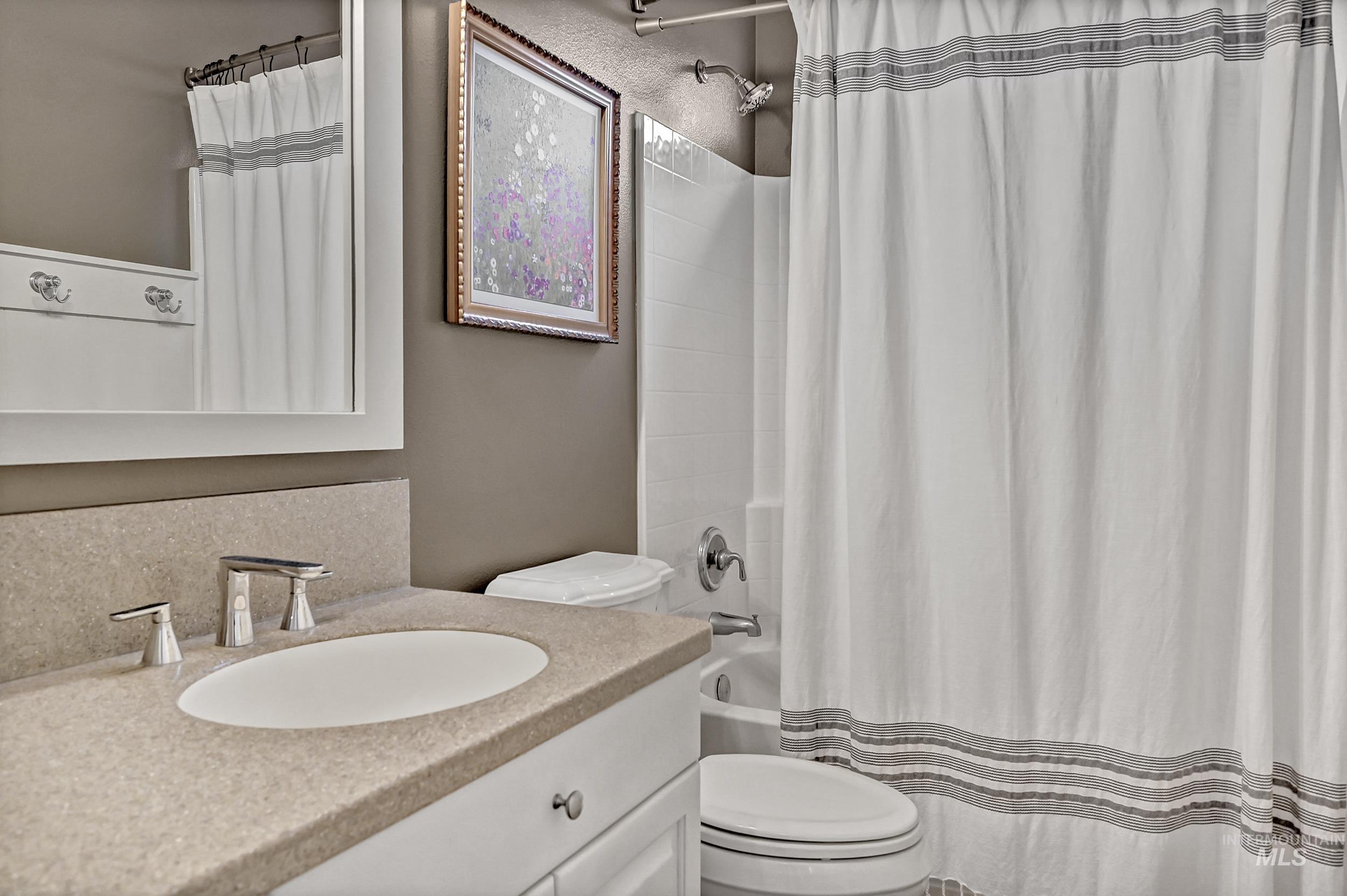 2546 E Ridgedale Dr, Eagle, Idaho 83616, 3 Bedrooms, 2 Bathrooms, Residential For Sale, Price $639,000,MLS 98978299