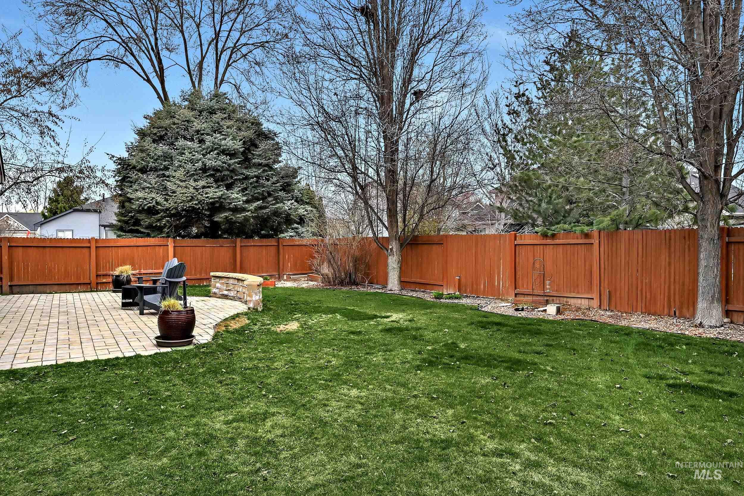 2546 E Ridgedale Dr, Eagle, Idaho 83616, 3 Bedrooms, 2 Bathrooms, Residential For Sale, Price $639,000,MLS 98978299