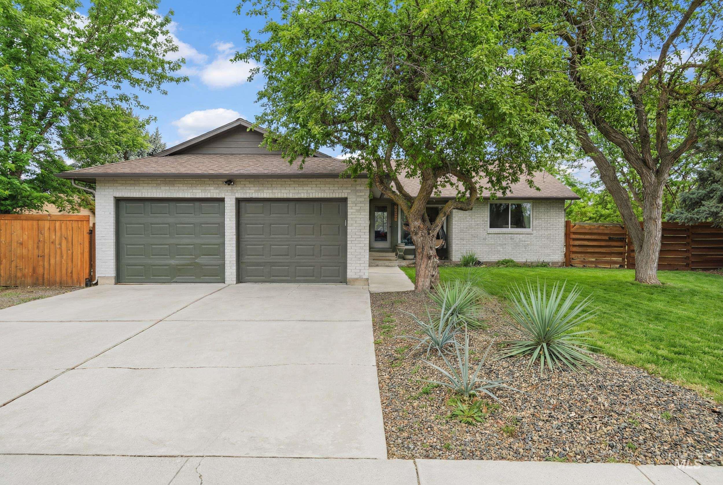 2994 S Ithaca Ave, Boise, Idaho 83709, 6 Bedrooms, 3 Bathrooms, Residential For Sale, Price $750,000,MLS 98978301