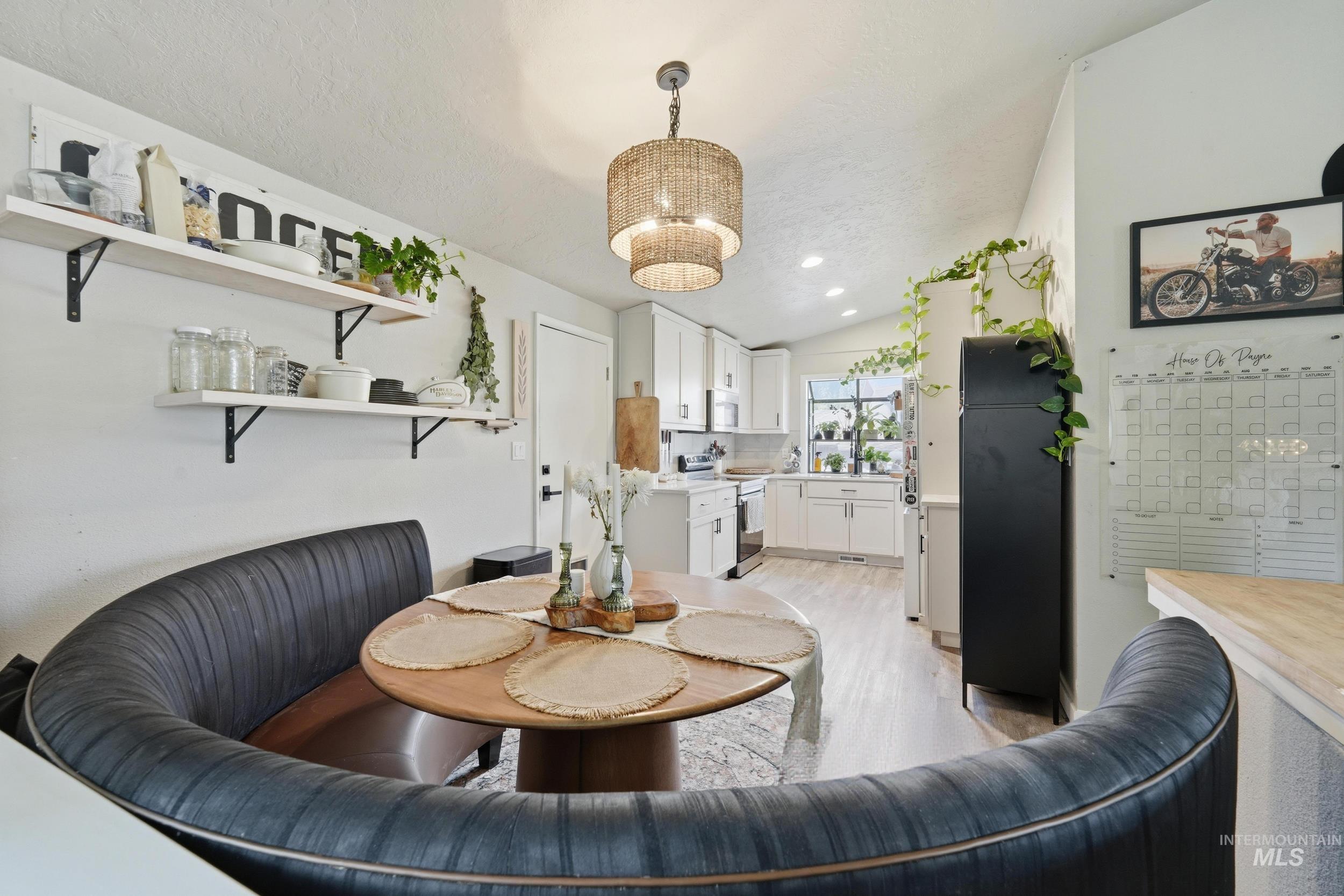 2994 S Ithaca Ave, Boise, Idaho 83709, 6 Bedrooms, 3 Bathrooms, Residential For Sale, Price $750,000,MLS 98978301