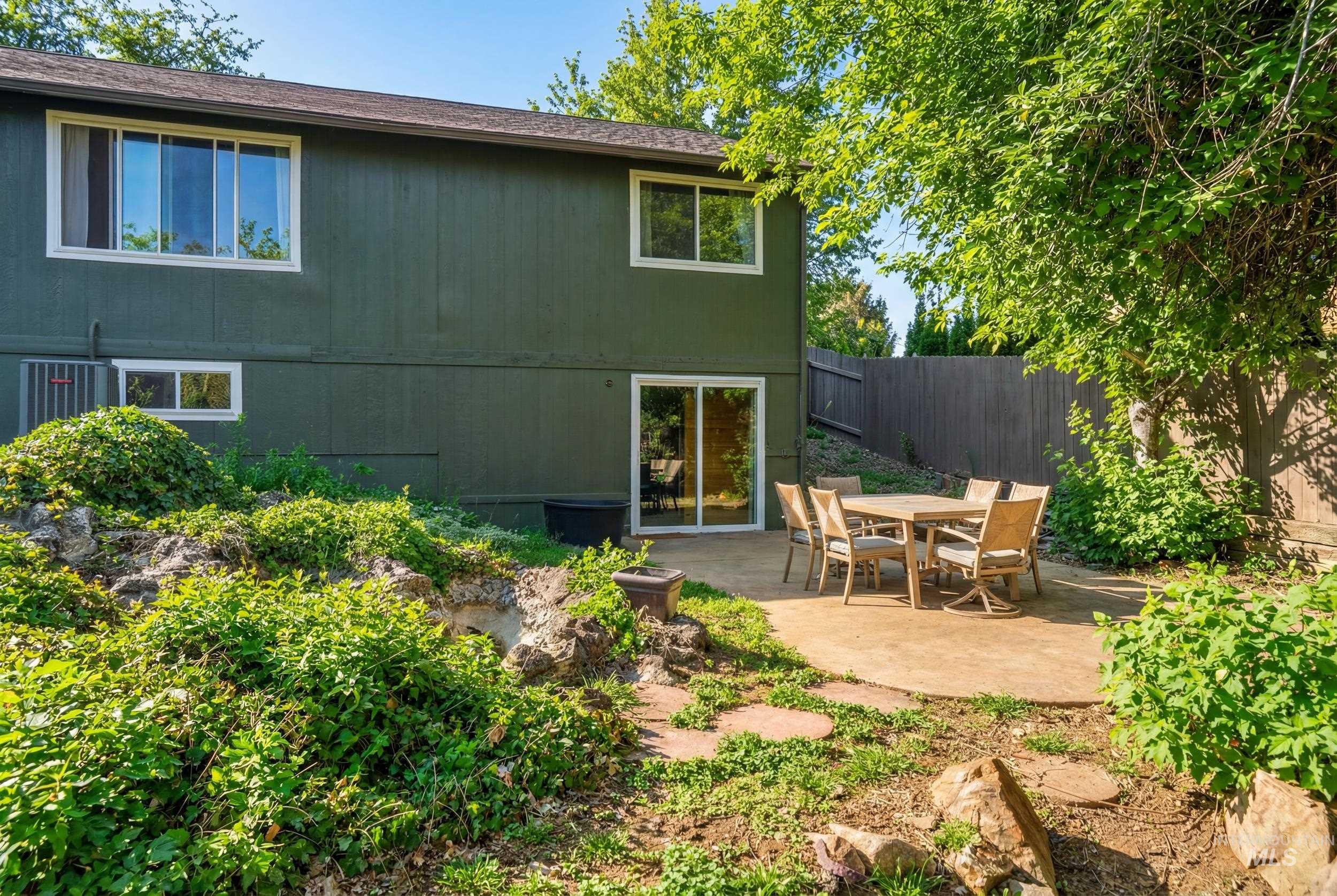 2994 S Ithaca Ave, Boise, Idaho 83709, 6 Bedrooms, 3 Bathrooms, Residential For Sale, Price $750,000,MLS 98978301