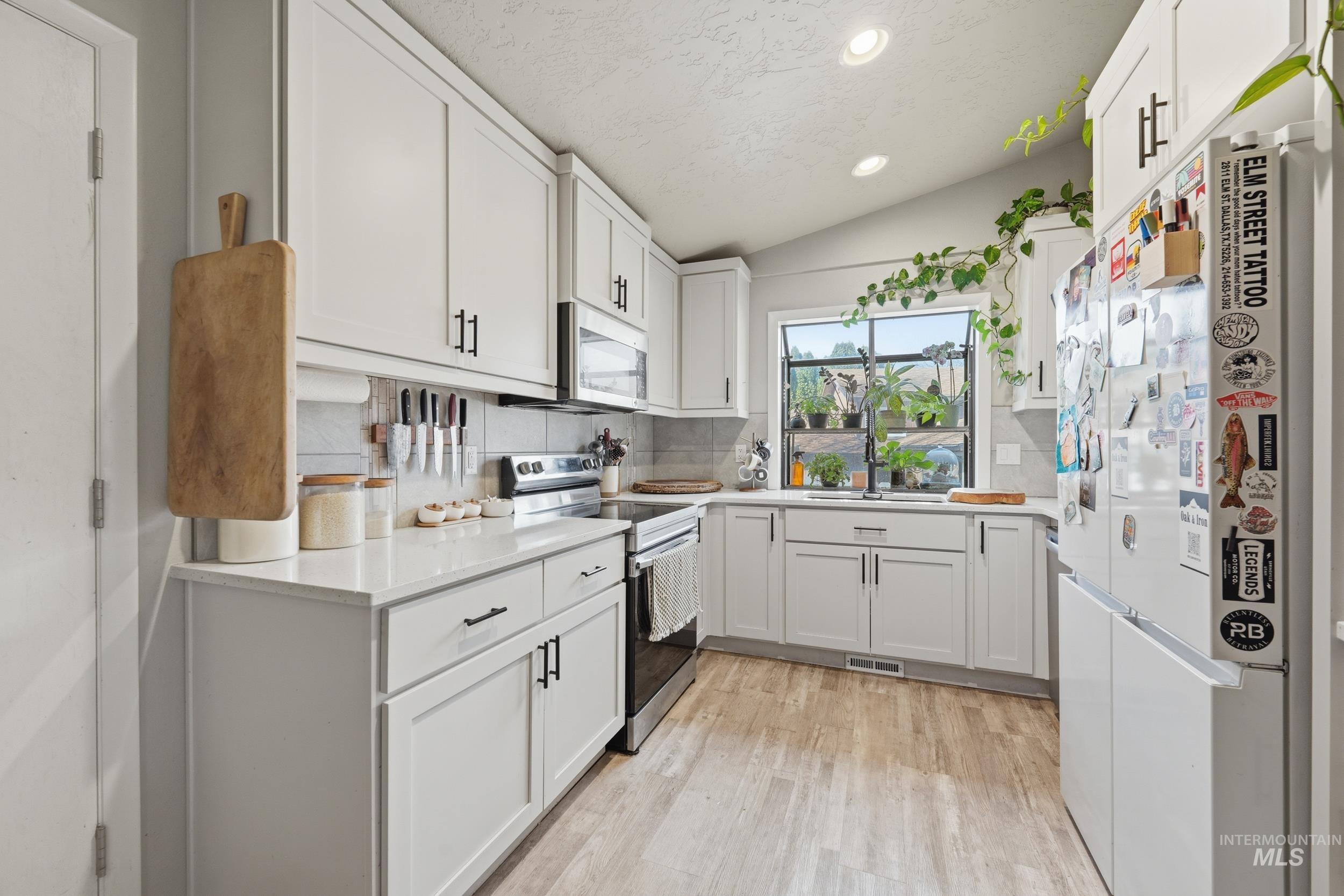 2994 S Ithaca Ave, Boise, Idaho 83709, 6 Bedrooms, 3 Bathrooms, Residential For Sale, Price $735,000,MLS 98978301