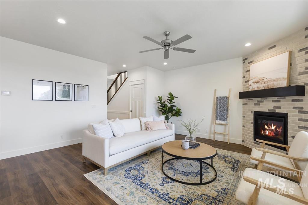 4583 S Courvoisier Pl, Meridian, Idaho 83642, 4 Bedrooms, 2.5 Bathrooms, Residential For Sale, Price $599,900,MLS 98978304