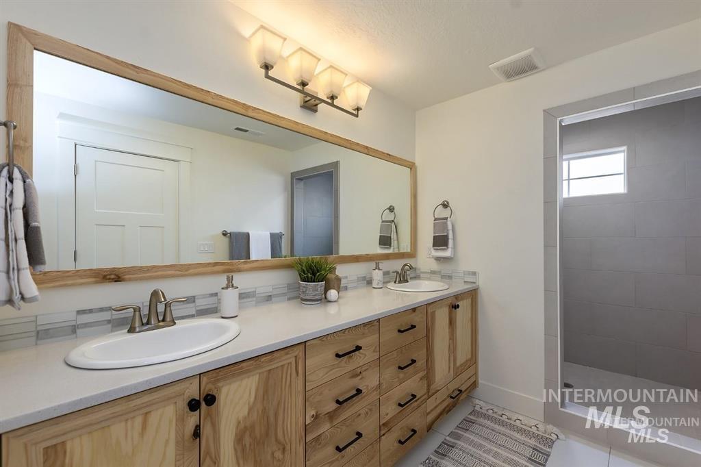 4583 S Courvoisier Pl, Meridian, Idaho 83642, 4 Bedrooms, 2.5 Bathrooms, Residential For Sale, Price $599,900,MLS 98978304