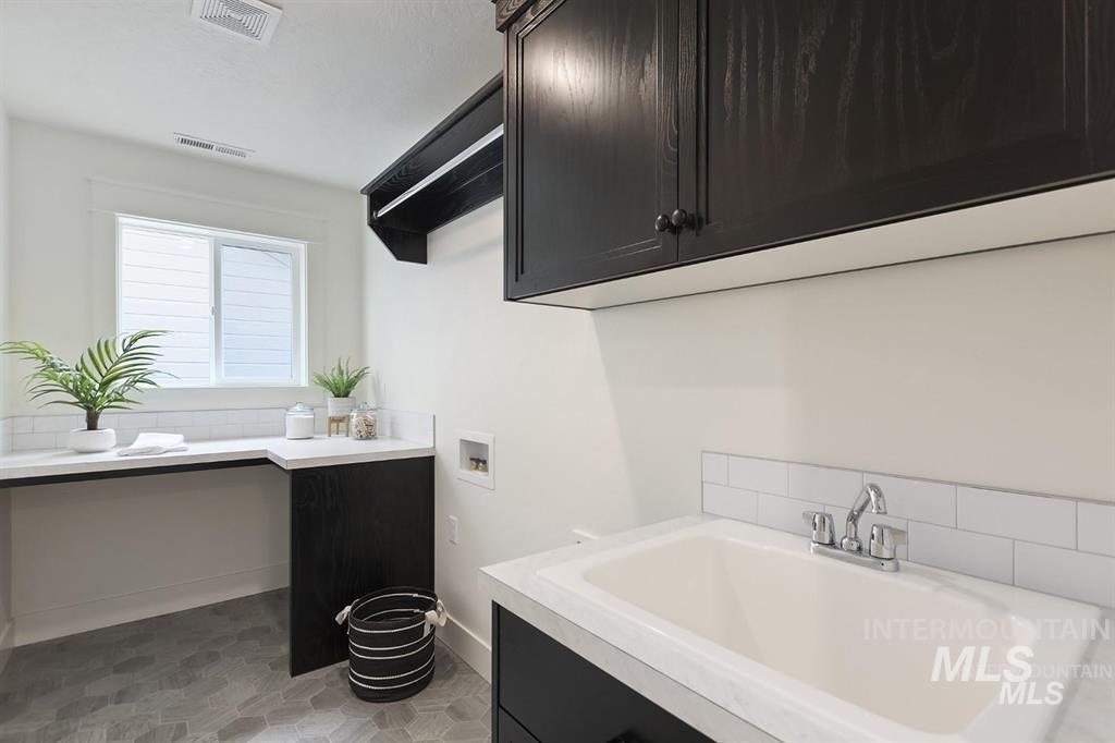 4583 S Courvoisier Pl, Meridian, Idaho 83642, 4 Bedrooms, 2.5 Bathrooms, Residential For Sale, Price $599,900,MLS 98978304