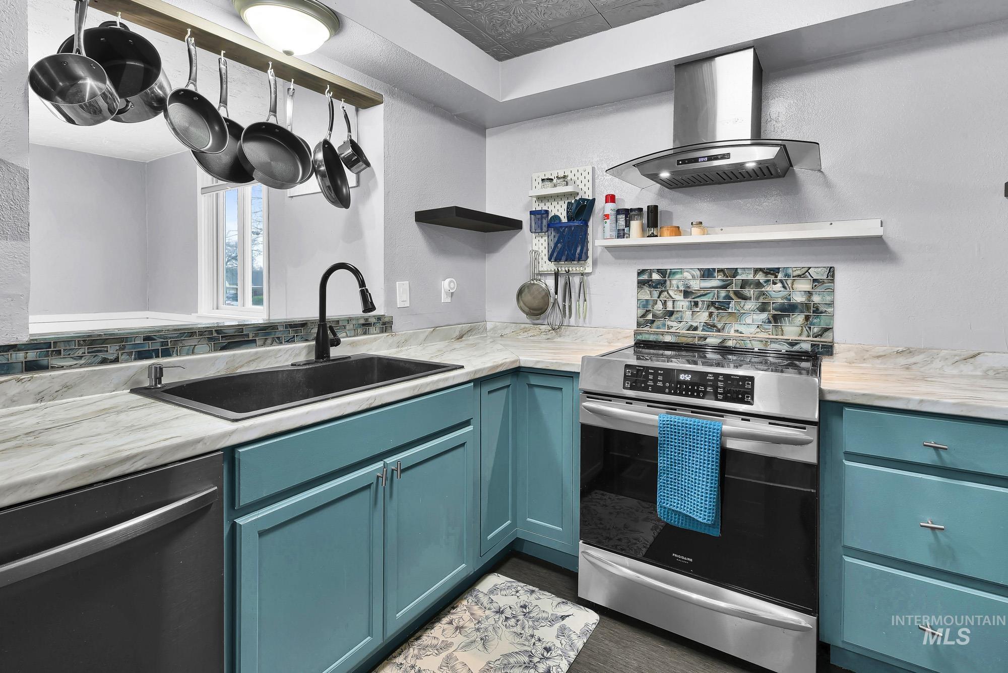 1000 Sweetwood Cir, Nampa, Idaho 83651, 5 Bedrooms, 2 Bathrooms, Residential For Sale, Price $399,900,MLS 98978307