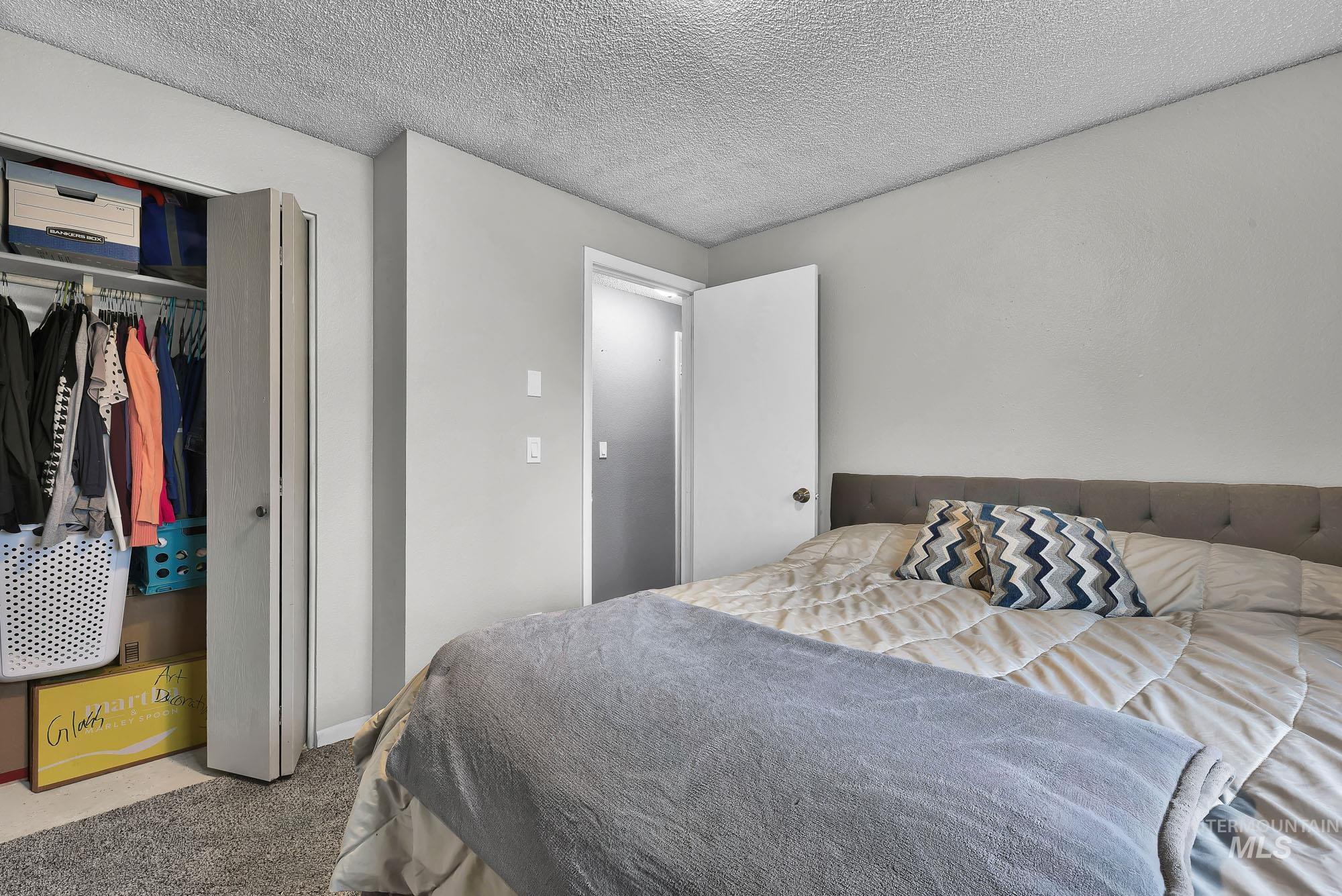 1000 Sweetwood Cir, Nampa, Idaho 83651, 5 Bedrooms, 2 Bathrooms, Residential For Sale, Price $399,900,MLS 98978307