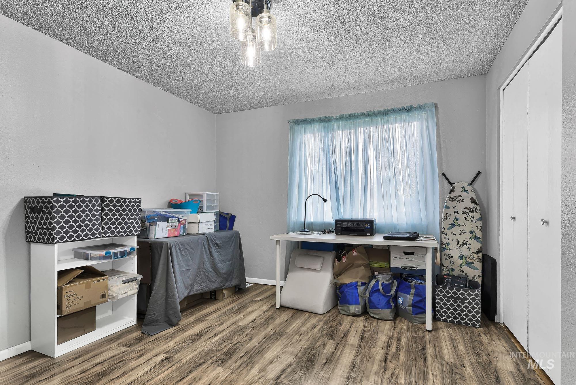 1000 Sweetwood Cir, Nampa, Idaho 83651, 5 Bedrooms, 2 Bathrooms, Residential For Sale, Price $399,900,MLS 98978307