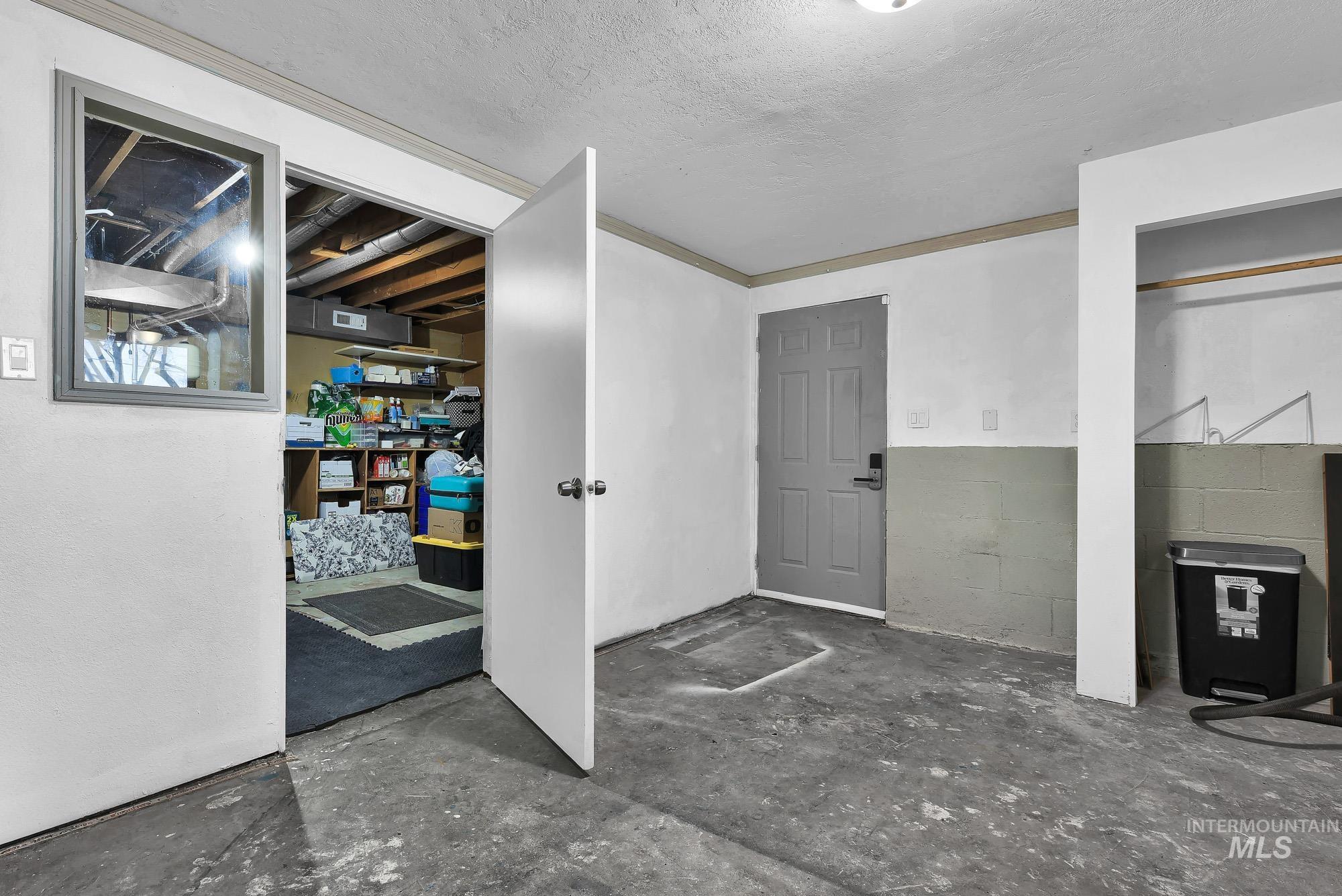 1000 Sweetwood Cir, Nampa, Idaho 83651, 5 Bedrooms, 2 Bathrooms, Residential For Sale, Price $399,900,MLS 98978307