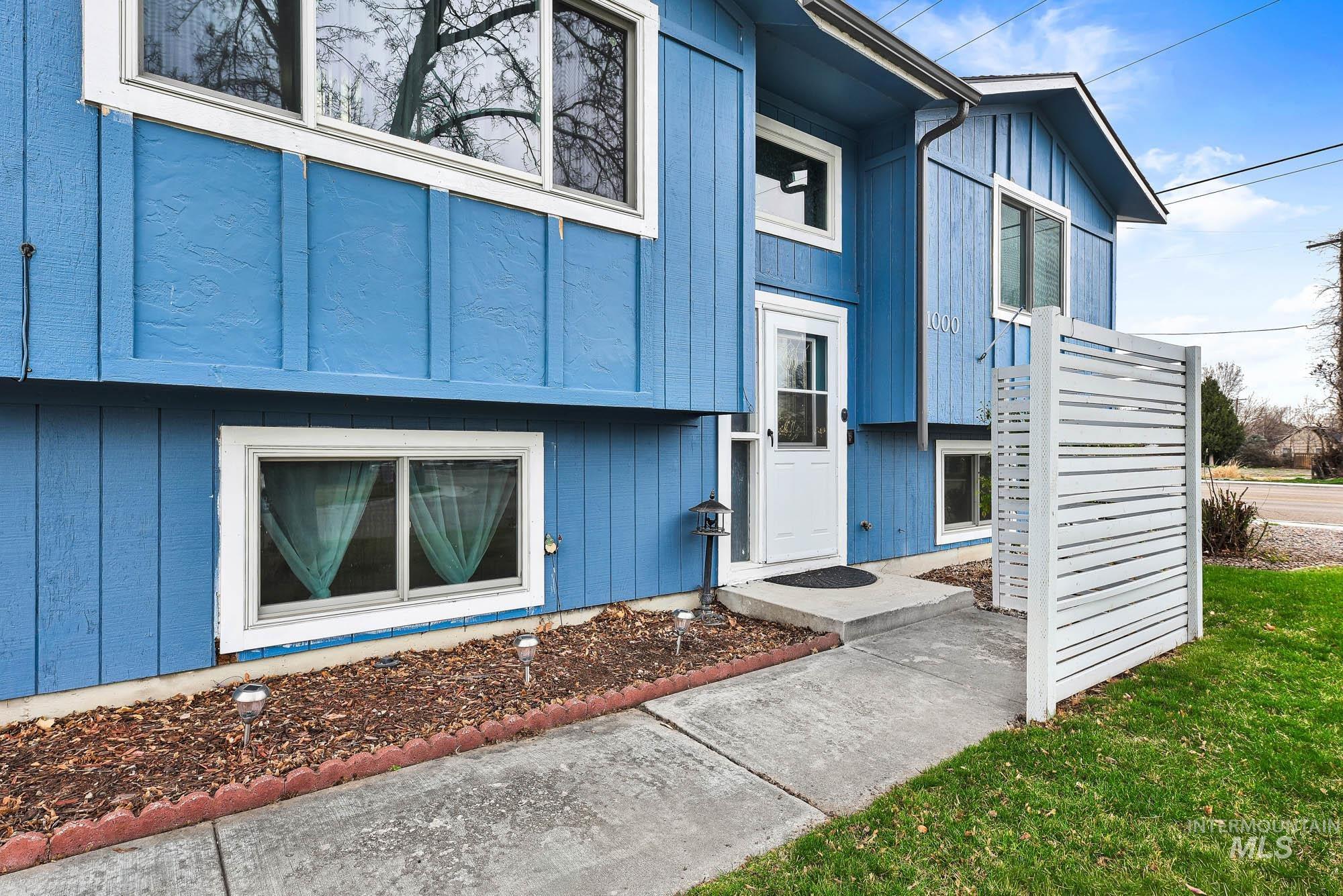 1000 Sweetwood Cir, Nampa, Idaho 83651, 5 Bedrooms, 2 Bathrooms, Residential For Sale, Price $399,900,MLS 98978307