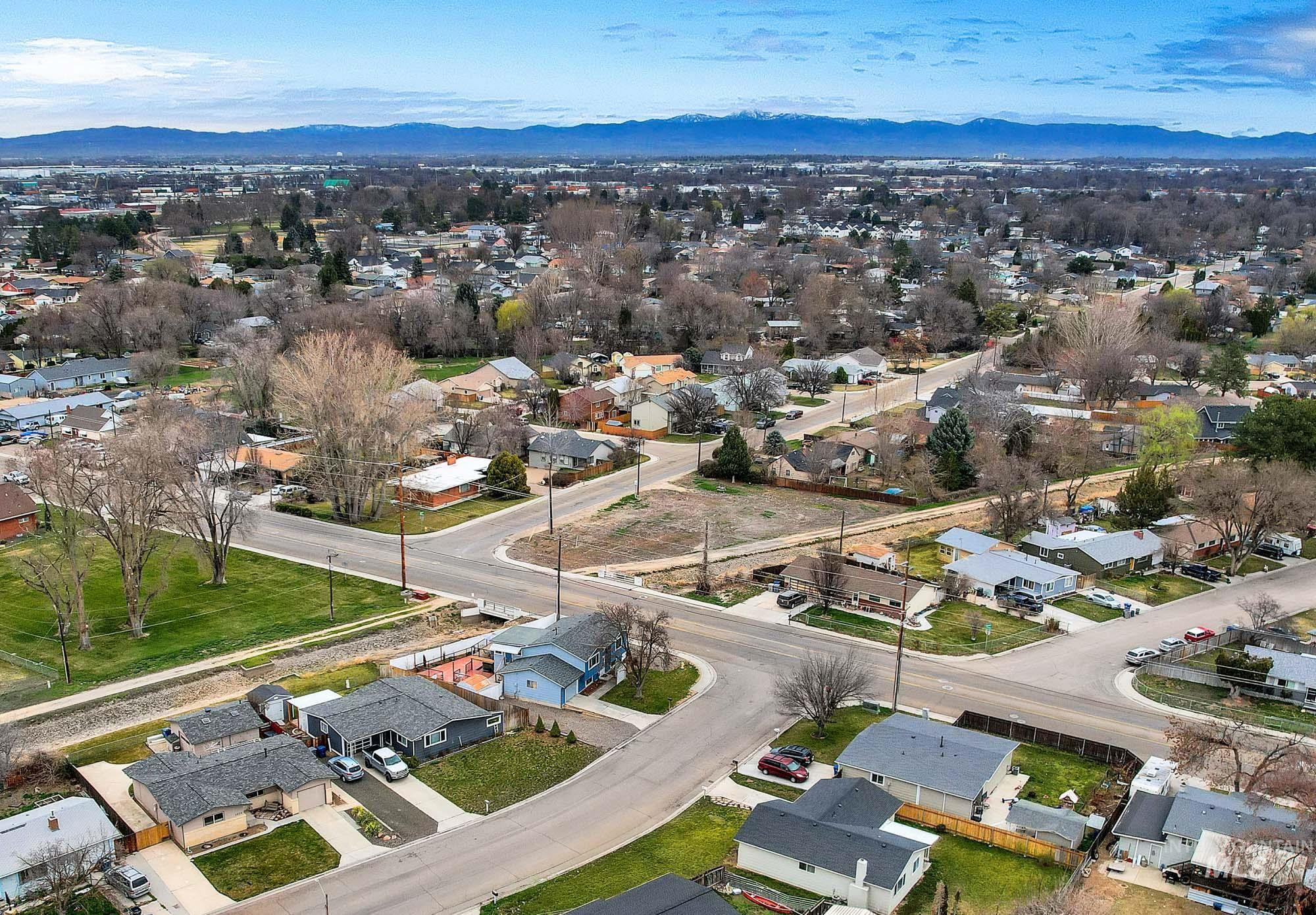 1000 Sweetwood Cir, Nampa, Idaho 83651, 5 Bedrooms, 2 Bathrooms, Residential For Sale, Price $399,900,MLS 98978307