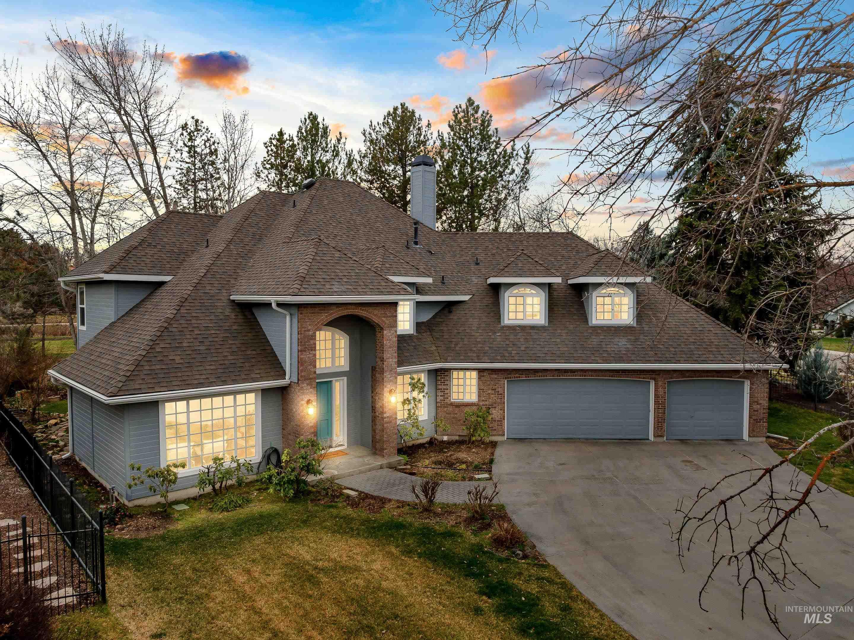 3201 E Rivernest Lane, Boise, Idaho 83706, 4 Bedrooms, 3 Bathrooms, Residential For Sale, Price $1,200,000,MLS 98978309