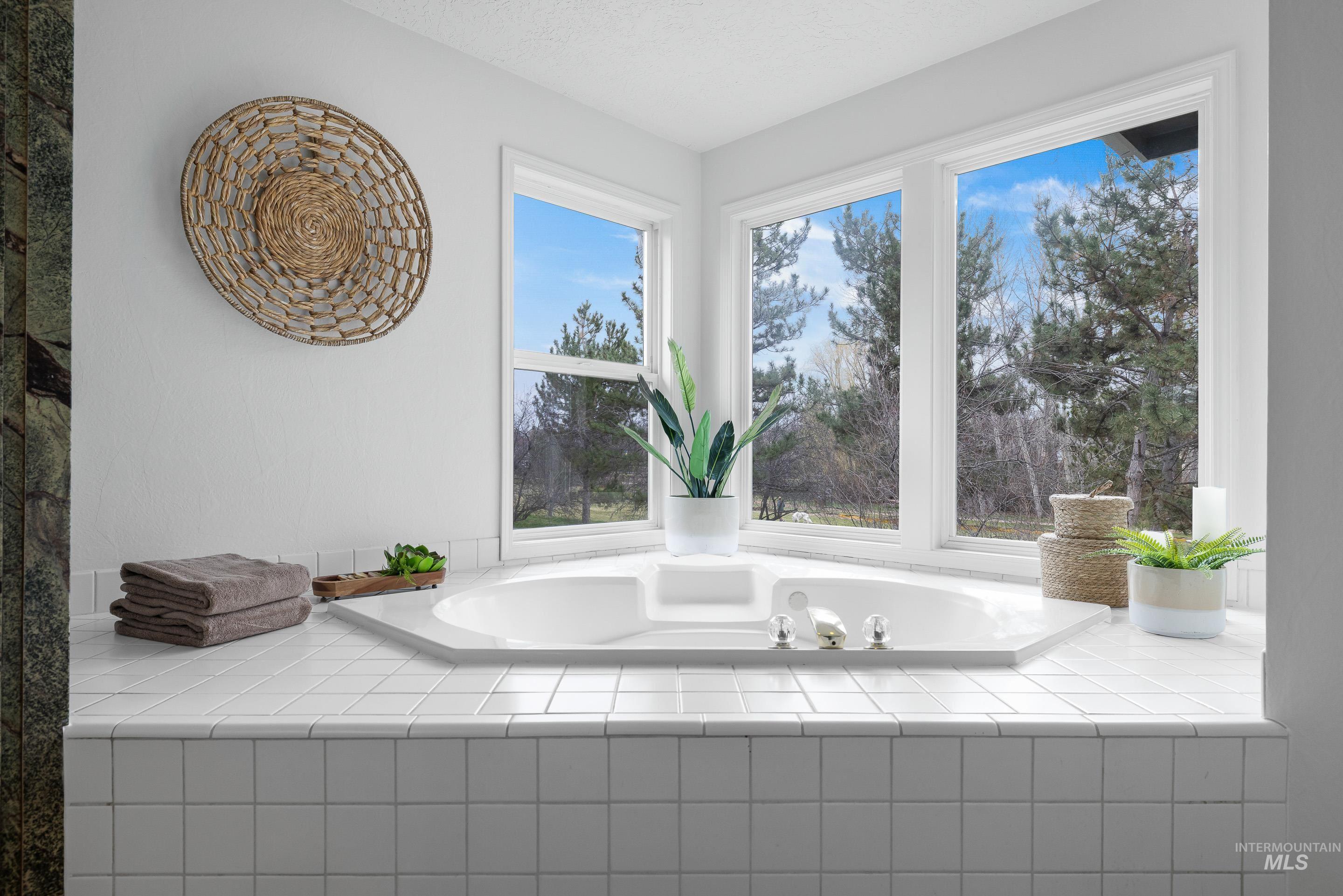 3201 E Rivernest Lane, Boise, Idaho 83706, 4 Bedrooms, 3 Bathrooms, Residential For Sale, Price $1,200,000,MLS 98978309