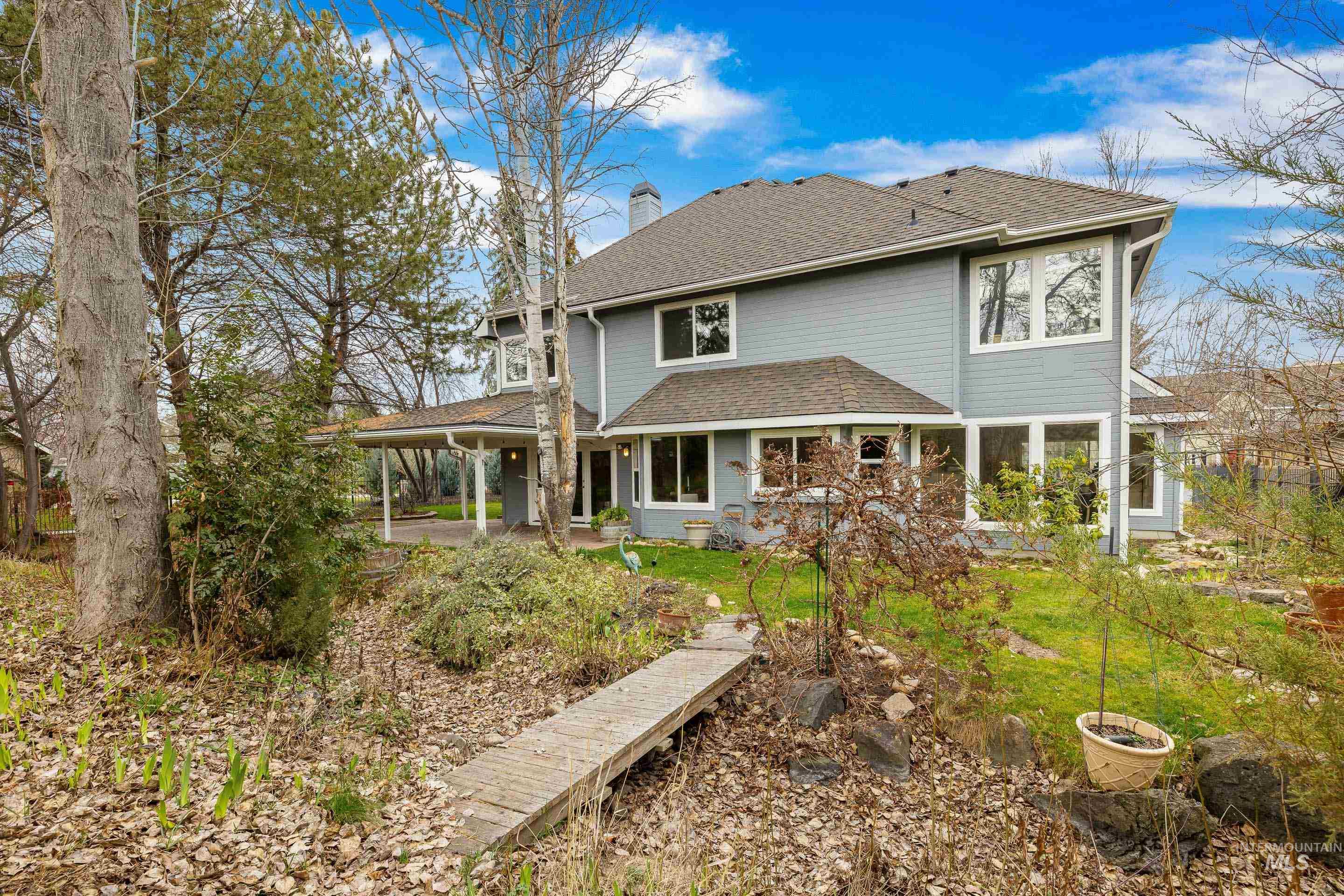 3201 E Rivernest Lane, Boise, Idaho 83706, 4 Bedrooms, 3 Bathrooms, Residential For Sale, Price $1,200,000,MLS 98978309