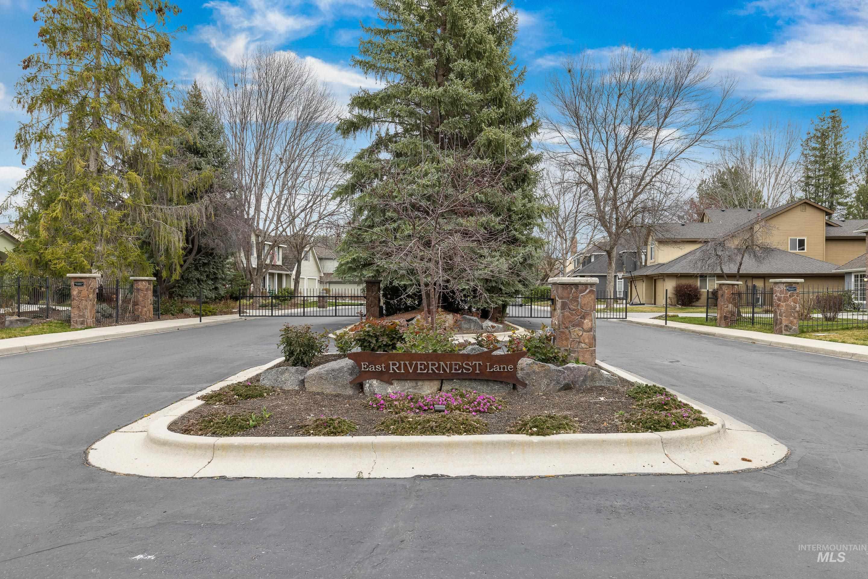 3201 E Rivernest Lane, Boise, Idaho 83706, 4 Bedrooms, 3 Bathrooms, Residential For Sale, Price $1,200,000,MLS 98978309