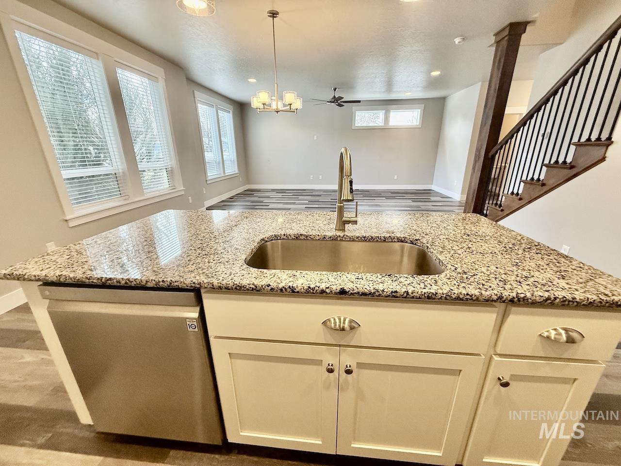 76 E Ranch Dr, Eagle, Idaho 83616, 3 Bedrooms, 2.5 Bathrooms, Residential For Sale, Price $495,000,MLS 98978310