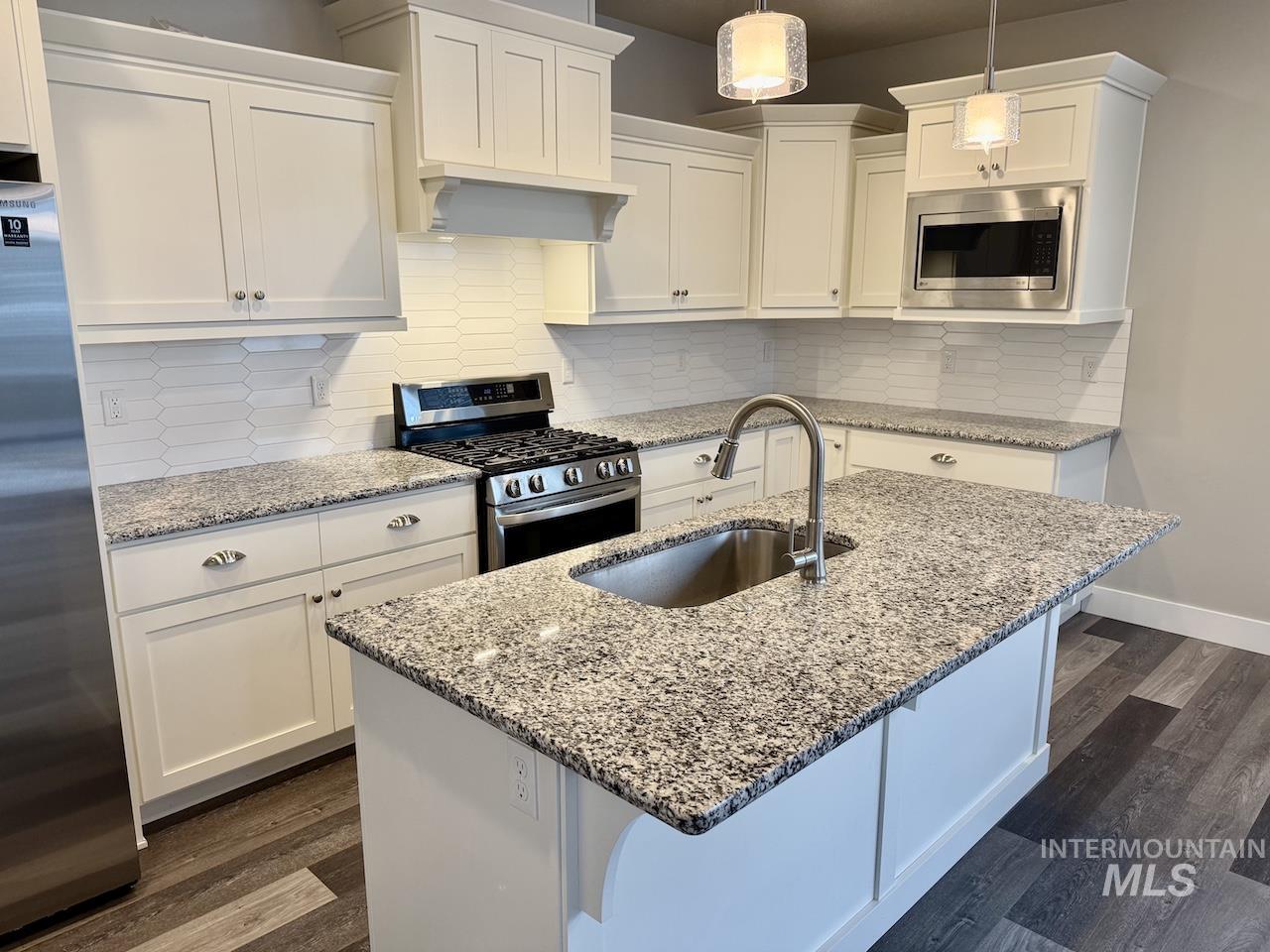 76 E Ranch Dr, Eagle, Idaho 83616, 3 Bedrooms, 2.5 Bathrooms, Residential For Sale, Price $509,000,MLS 98978310