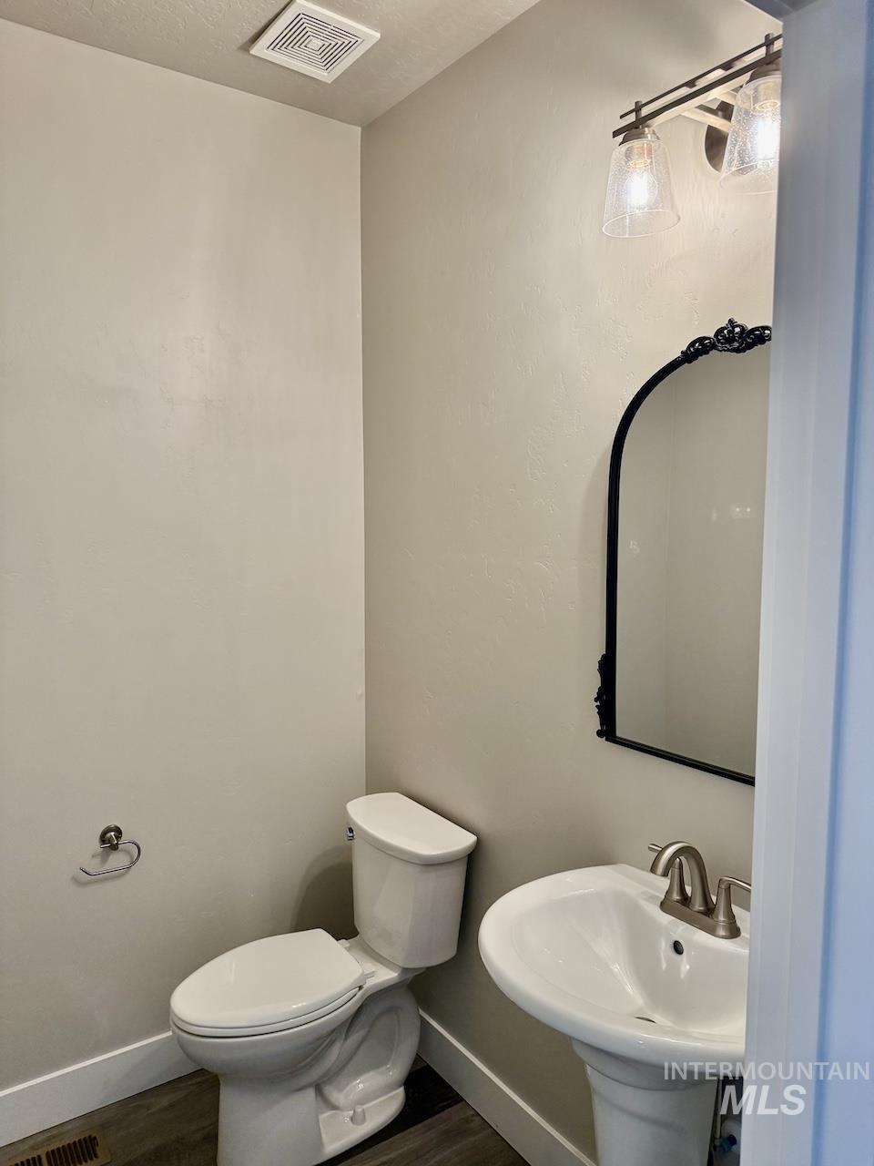 76 E Ranch Dr, Eagle, Idaho 83616, 3 Bedrooms, 2.5 Bathrooms, Residential For Sale, Price $509,000,MLS 98978310