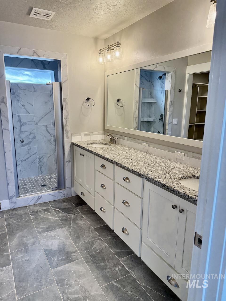 76 E Ranch Dr, Eagle, Idaho 83616, 3 Bedrooms, 2.5 Bathrooms, Residential For Sale, Price $495,000,MLS 98978310