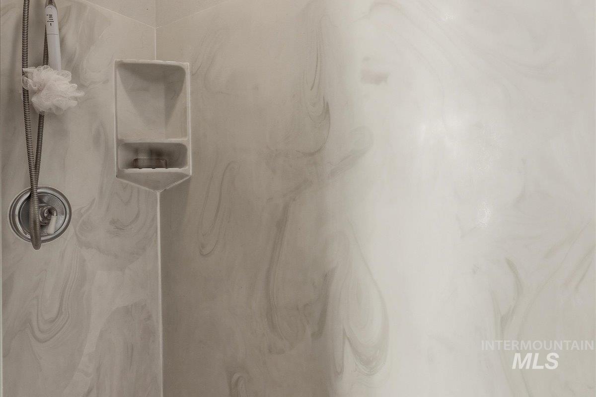 5095 N Blue Ash Ave, Boise, Idaho 83713, 5 Bedrooms, 4 Bathrooms, Residential For Sale, Price $675,000,MLS 98978311