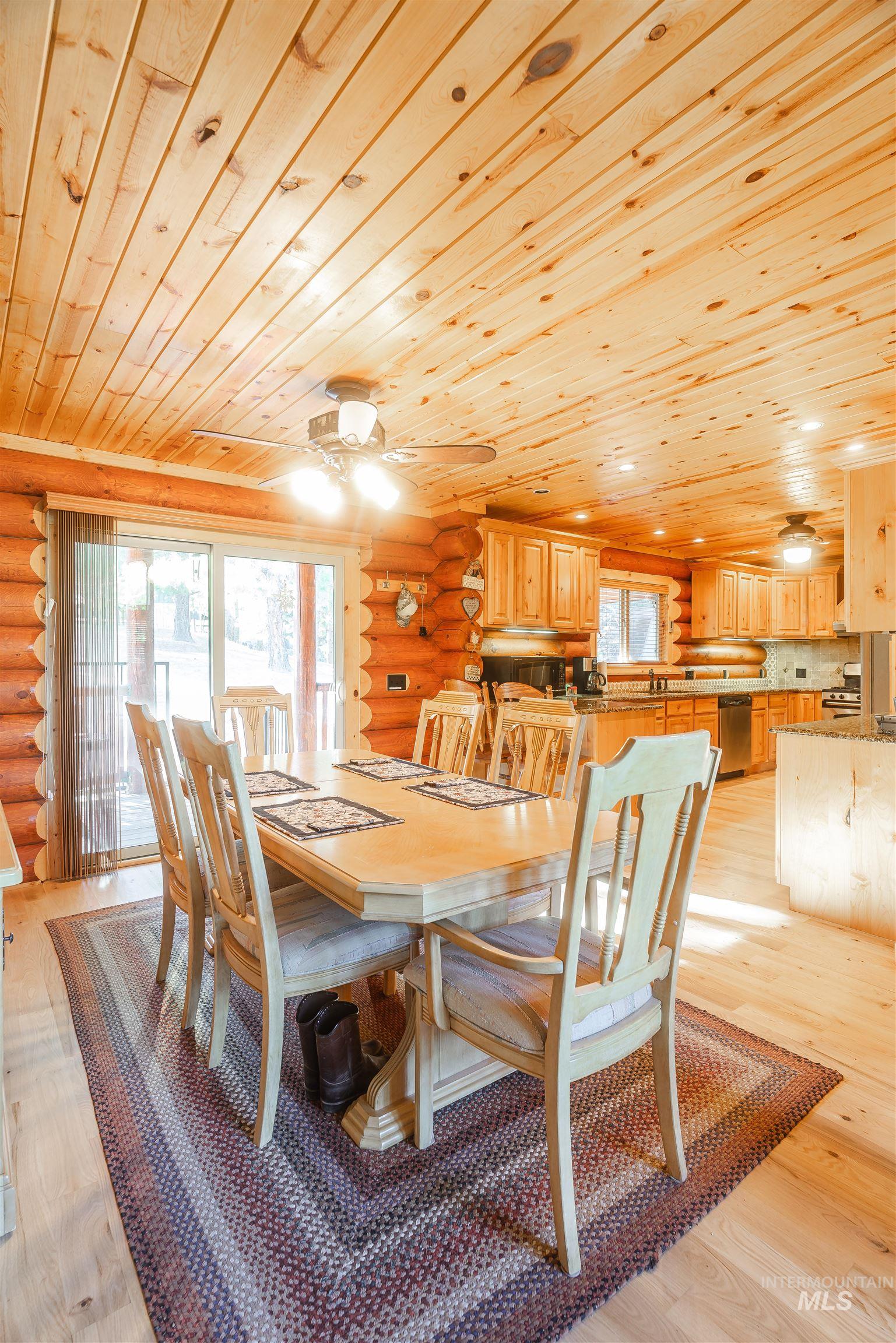 10 Tamarack Trl, Boise, Idaho 83716, 5 Bedrooms, 3 Bathrooms, Residential For Sale, Price $935,000,MLS 98978318