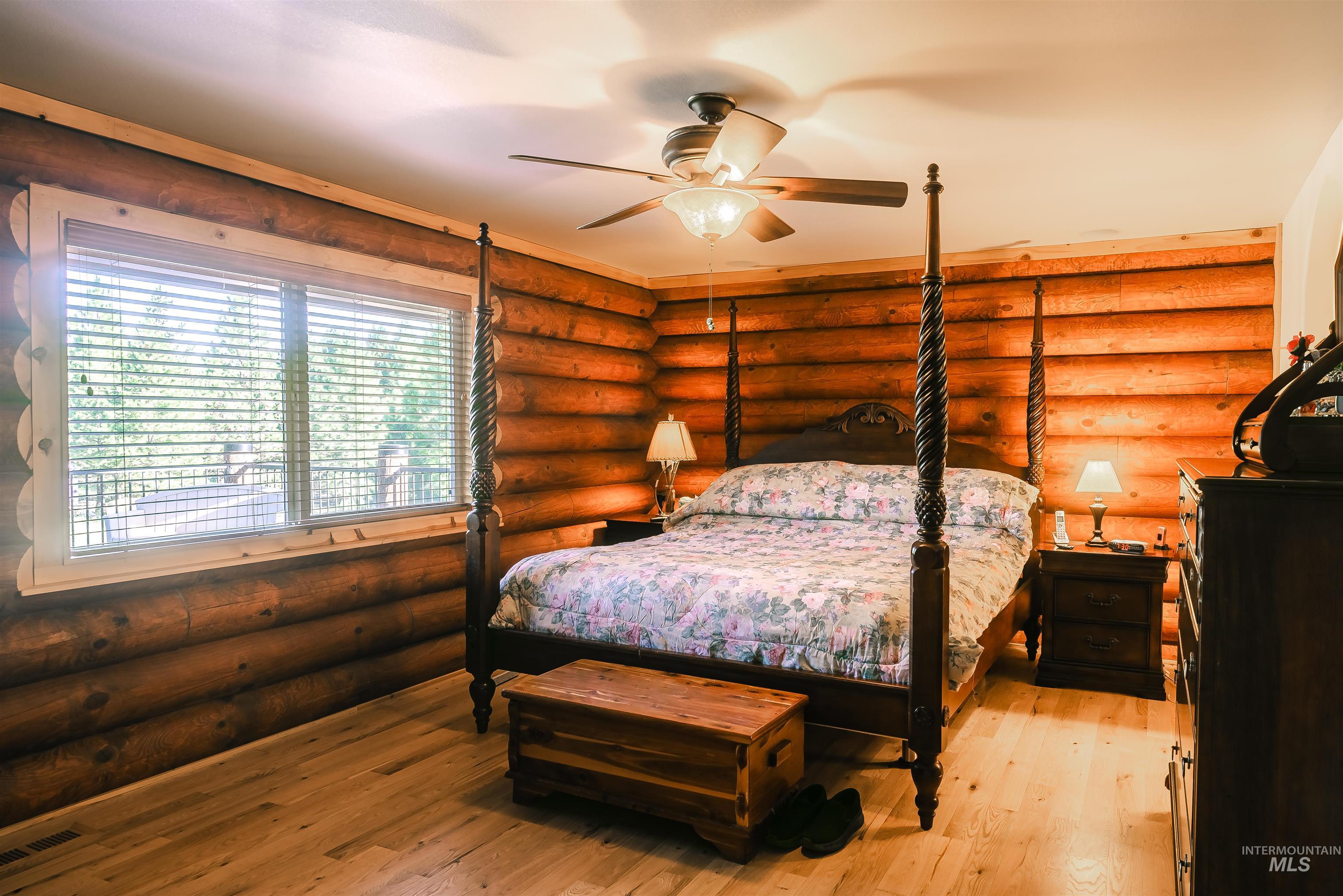 10 Tamarack Trl, Boise, Idaho 83716, 5 Bedrooms, 3 Bathrooms, Residential For Sale, Price $935,000,MLS 98978318