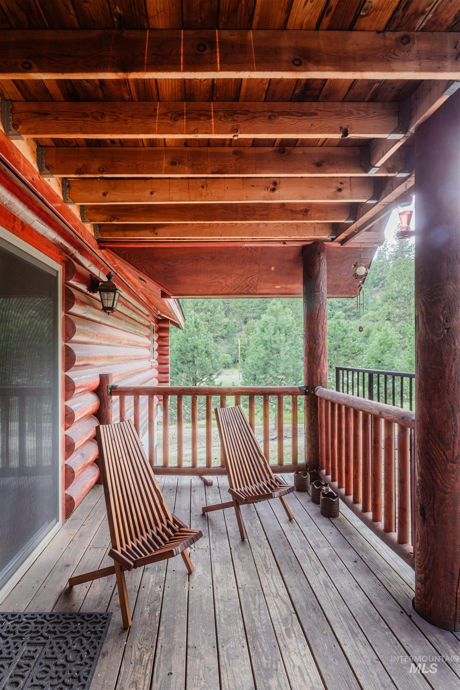 10 Tamarack Trl, Boise, Idaho 83716, 5 Bedrooms, 3 Bathrooms, Residential For Sale, Price $935,000,MLS 98978318