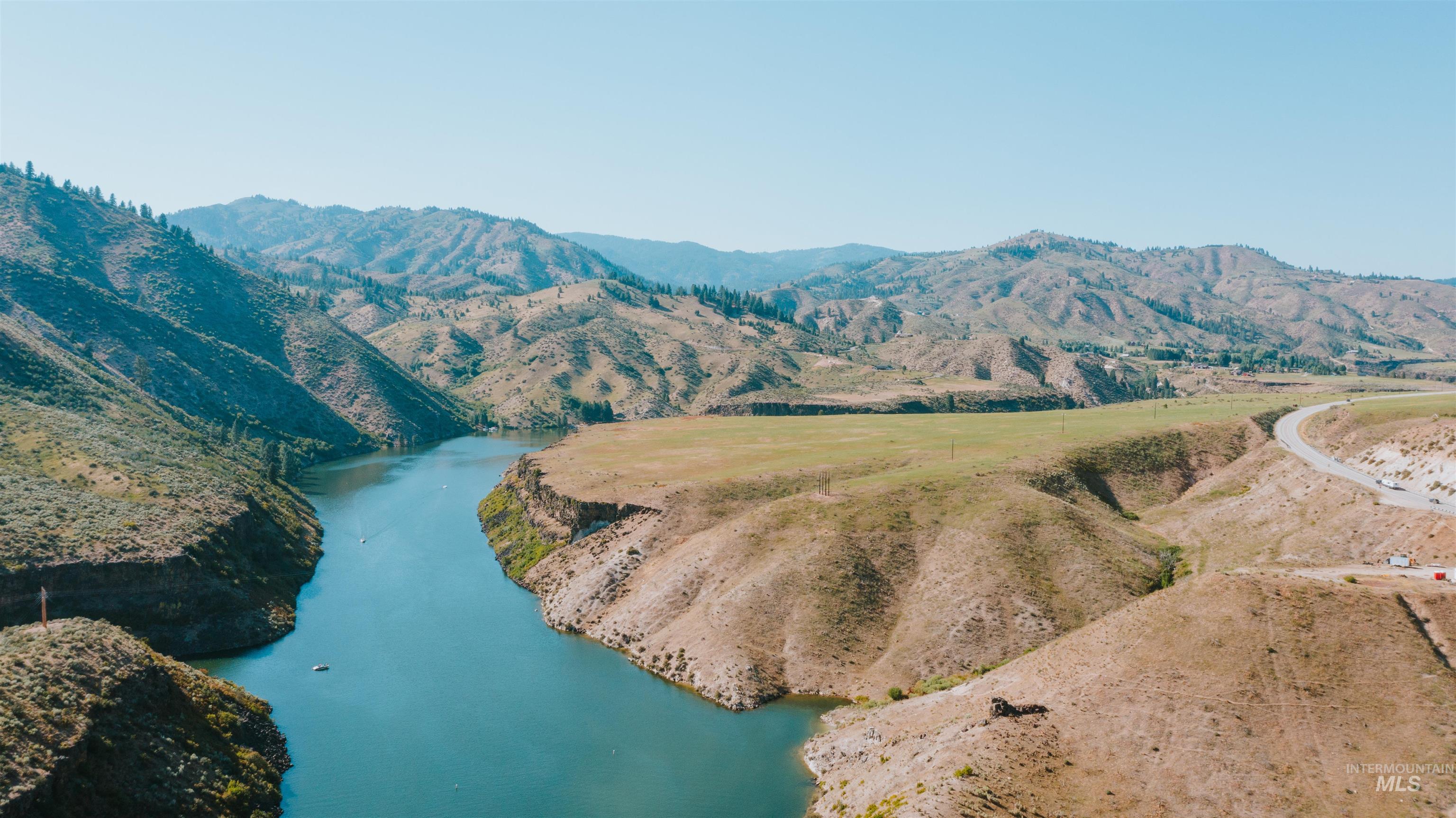 10 Tamarack Trl, Boise, Idaho 83716, 5 Bedrooms, 3 Bathrooms, Residential For Sale, Price $935,000,MLS 98978318