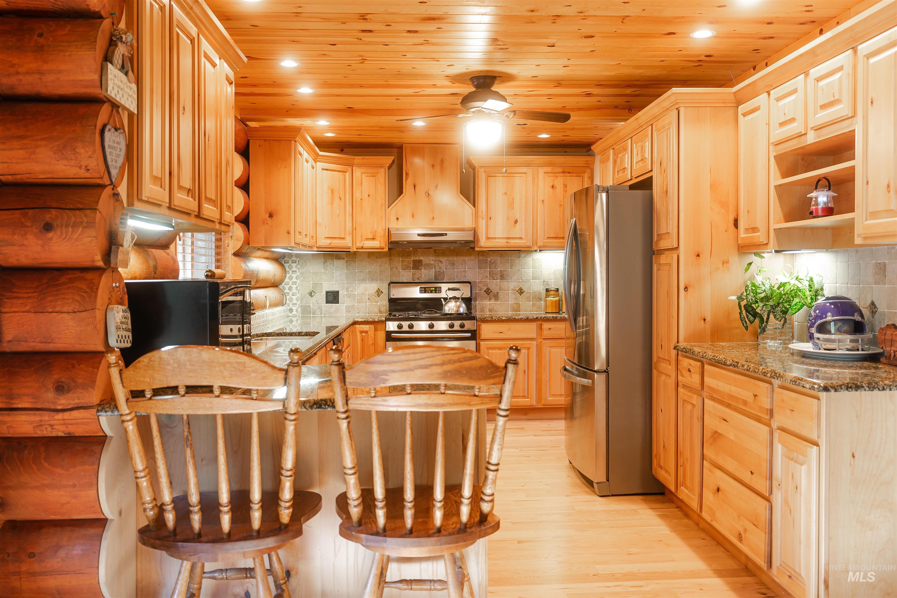 10 Tamarack Trl, Boise, Idaho 83716, 5 Bedrooms, 3 Bathrooms, Residential For Sale, Price $935,000,MLS 98978318