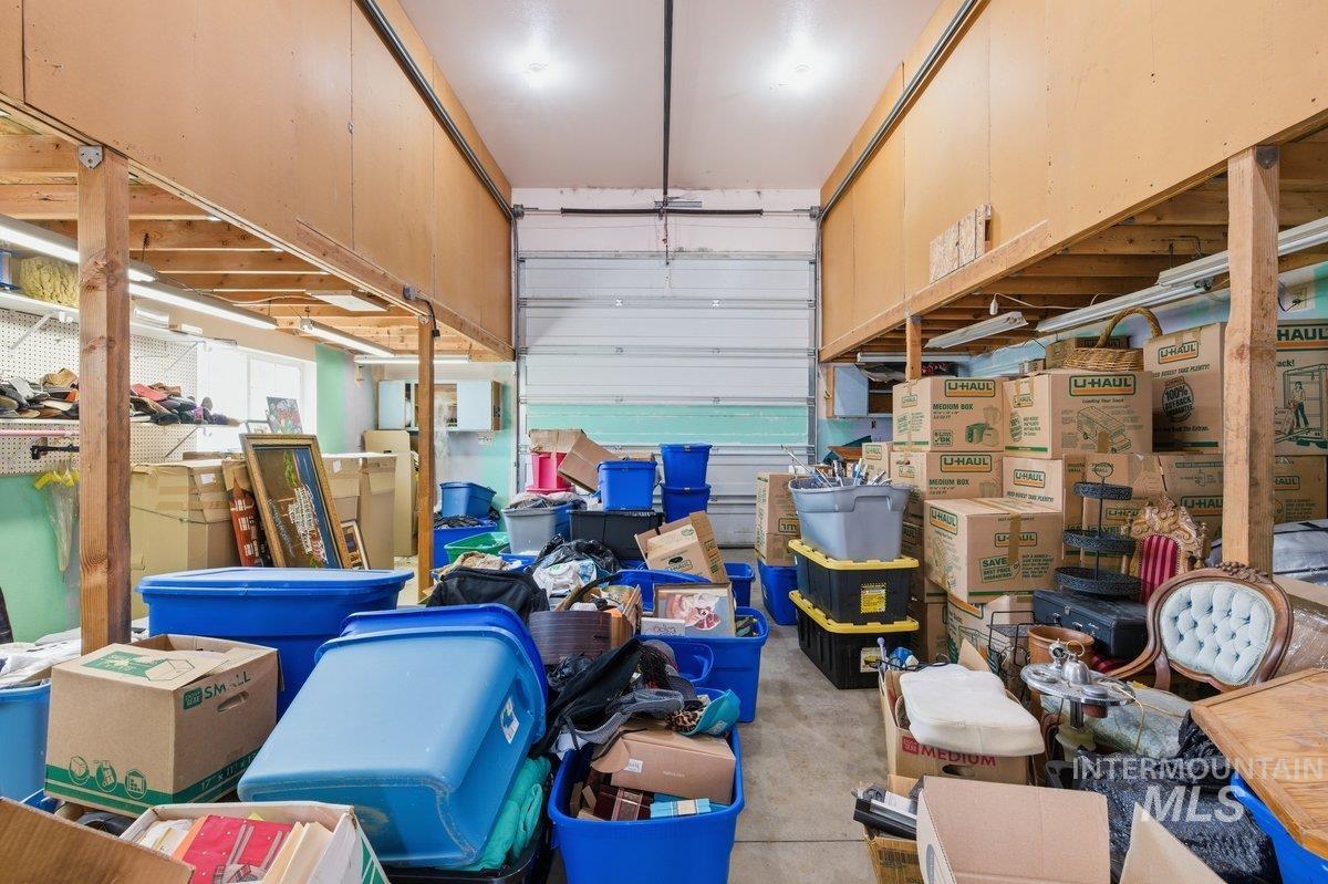 215 17th Ave S, Nampa, Idaho 83651, 5 Bedrooms, 3 Bathrooms, Residential For Sale, Price $499,900,MLS 98978330