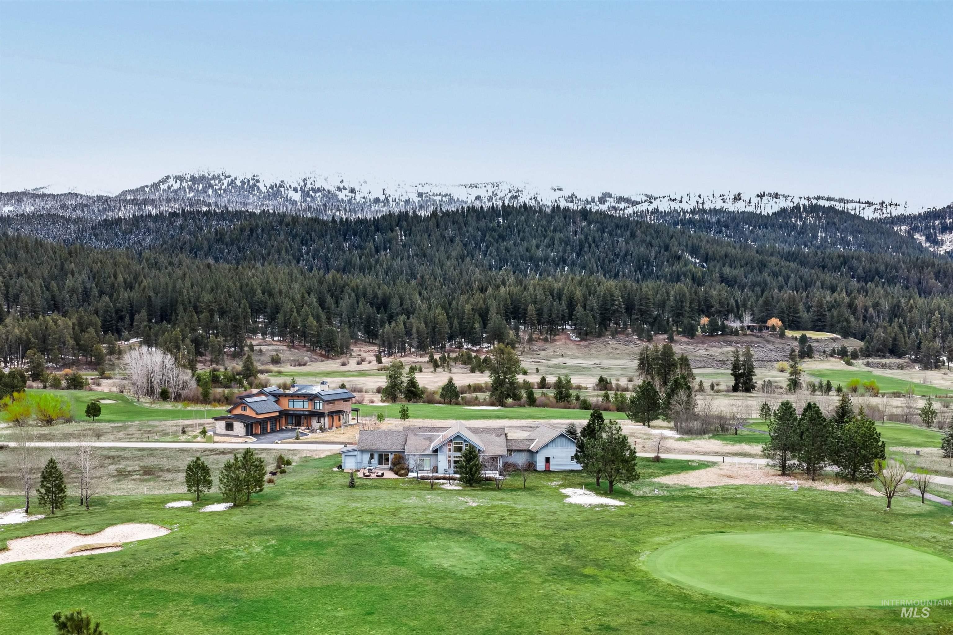319 Otter Pond Ln, McCall, Idaho 83638, 3 Bedrooms, 3 Bathrooms, Residential For Sale, Price $1,349,000, 98978333