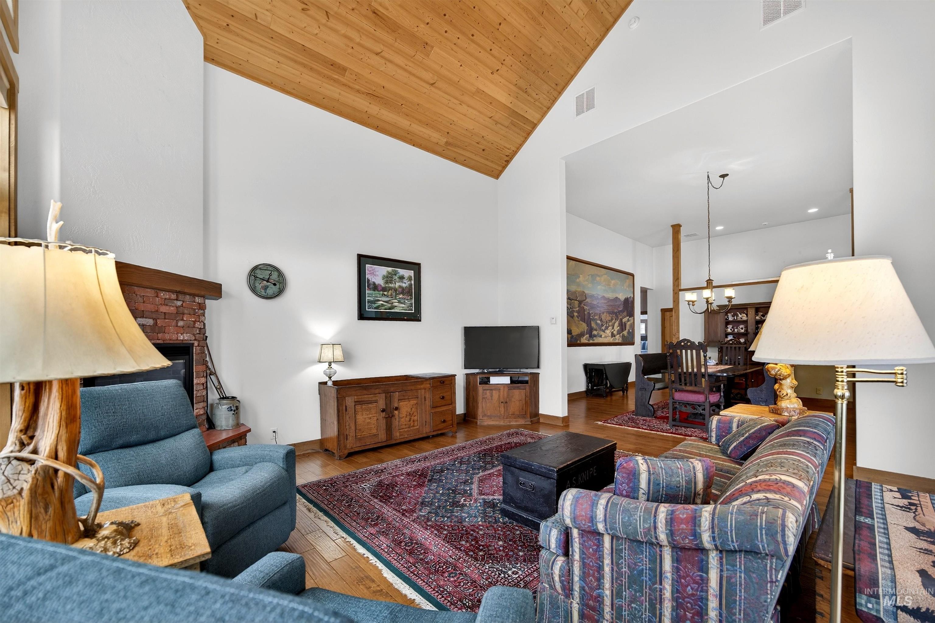 319 Otter Pond Ln, McCall, Idaho 83638, 3 Bedrooms, 3 Bathrooms, Residential For Sale, Price $1,349,000, 98978333