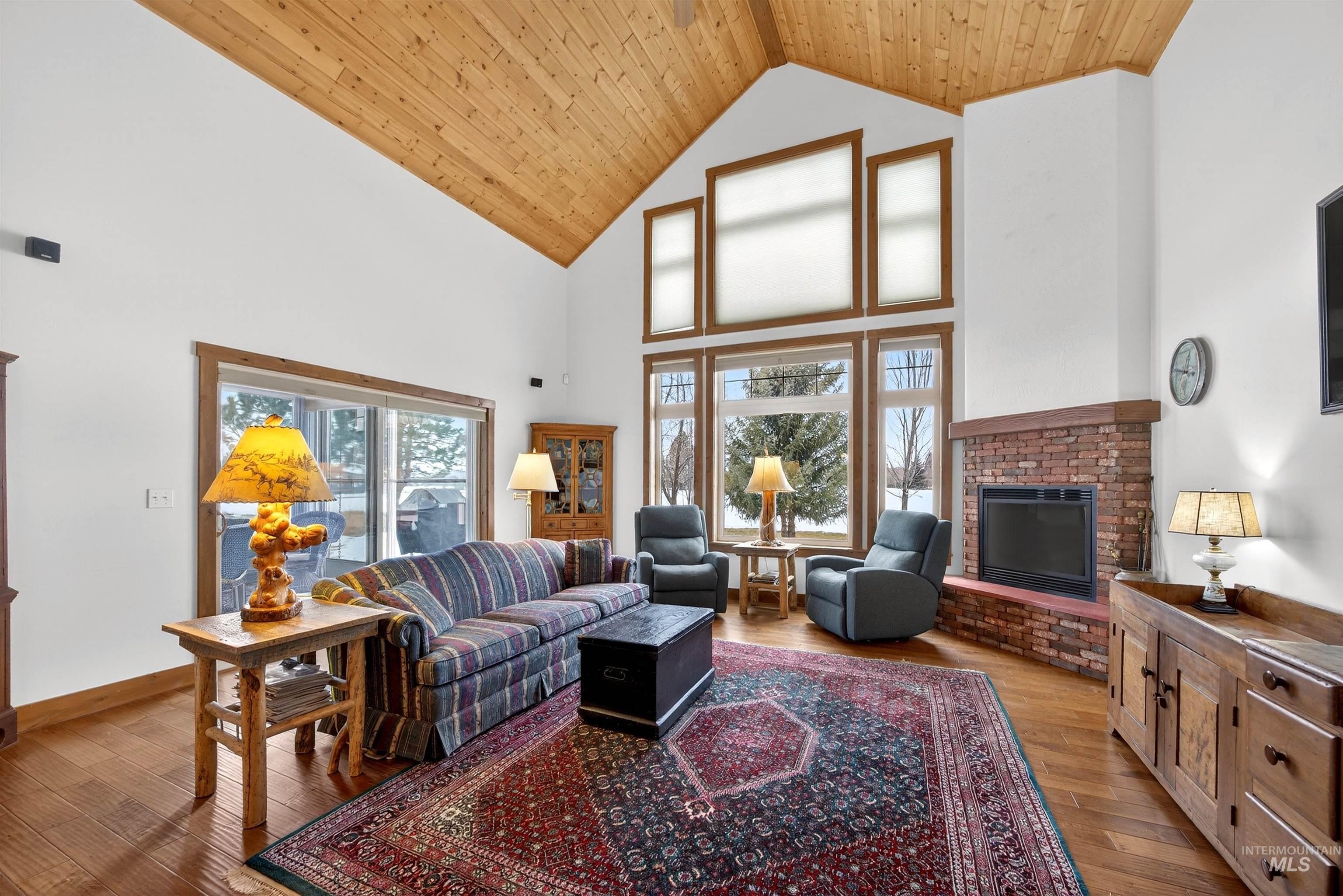 319 Otter Pond Ln, McCall, Idaho 83638, 3 Bedrooms, 3 Bathrooms, Residential For Sale, Price $1,349,000, 98978333