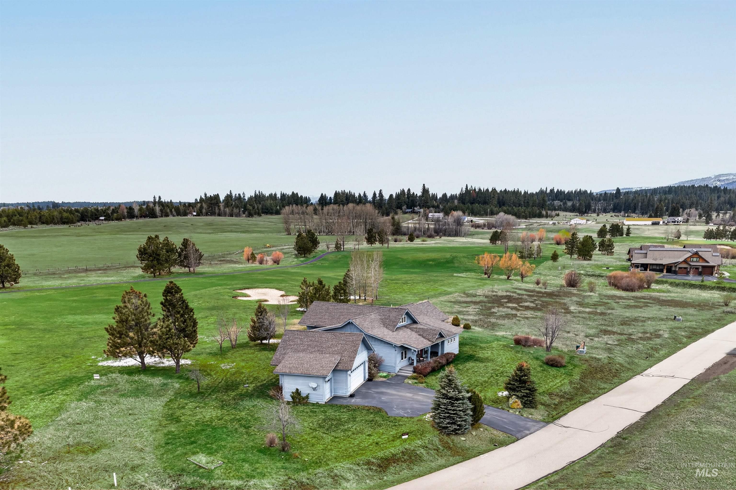 319 Otter Pond Ln, McCall, Idaho 83638, 3 Bedrooms, 3 Bathrooms, Residential For Sale, Price $1,349,000, 98978333