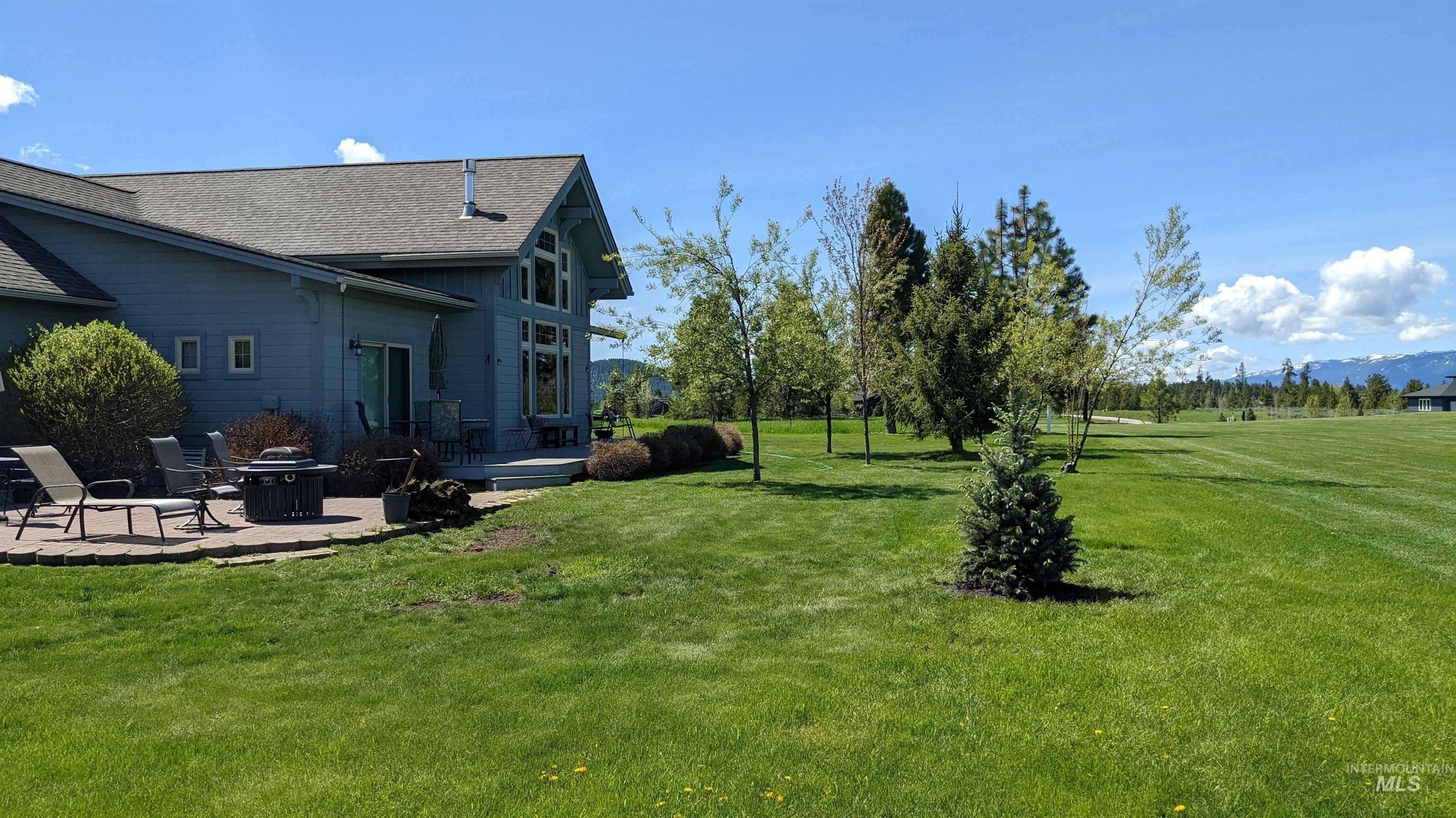 319 Otter Pond Ln, McCall, Idaho 83638, 3 Bedrooms, 3 Bathrooms, Residential For Sale, Price $1,349,000,MLS 98978333