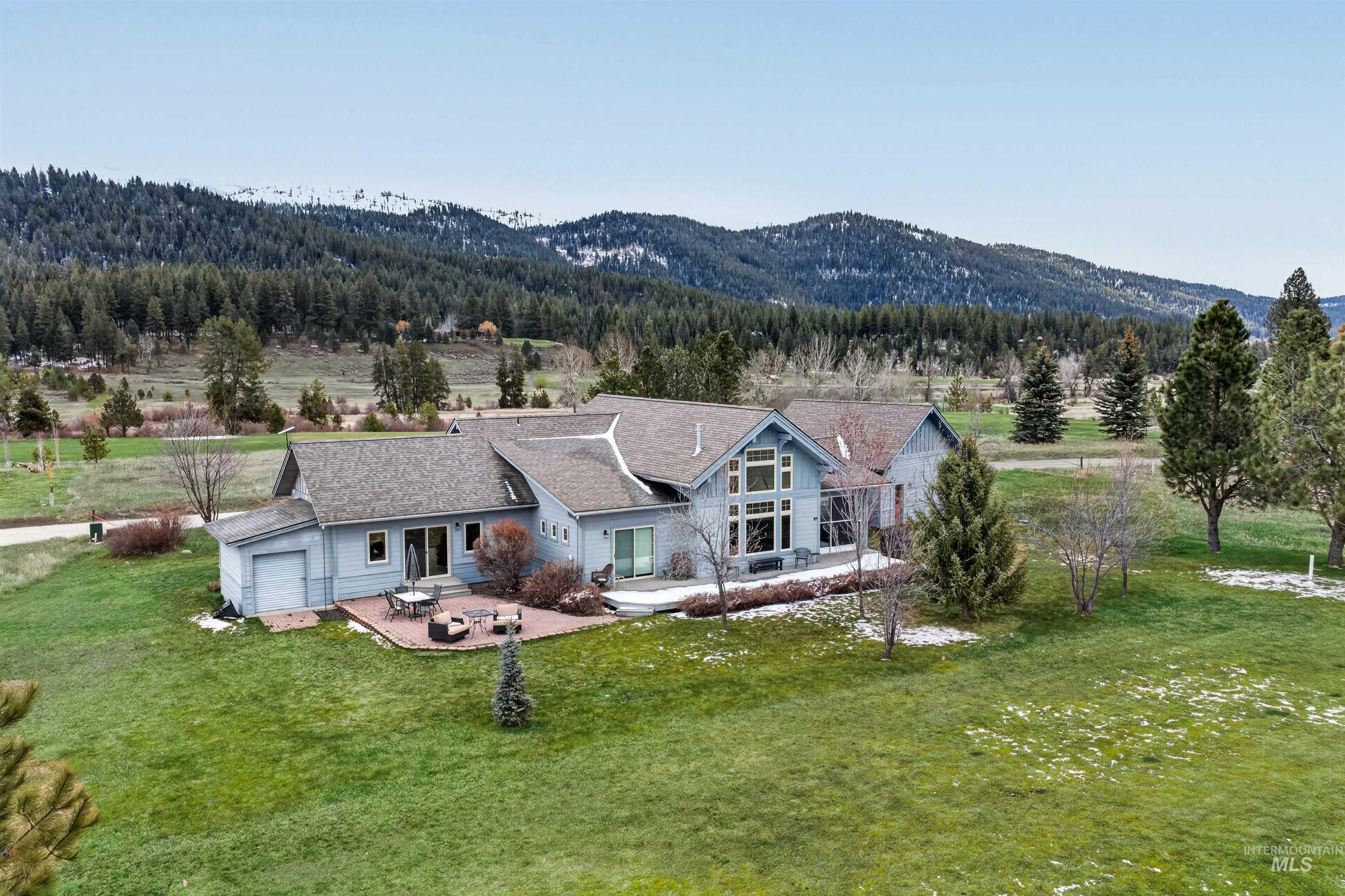 319 Otter Pond Ln, McCall, Idaho 83638, 3 Bedrooms, 3 Bathrooms, Residential For Sale, Price $1,349,000, 98978333