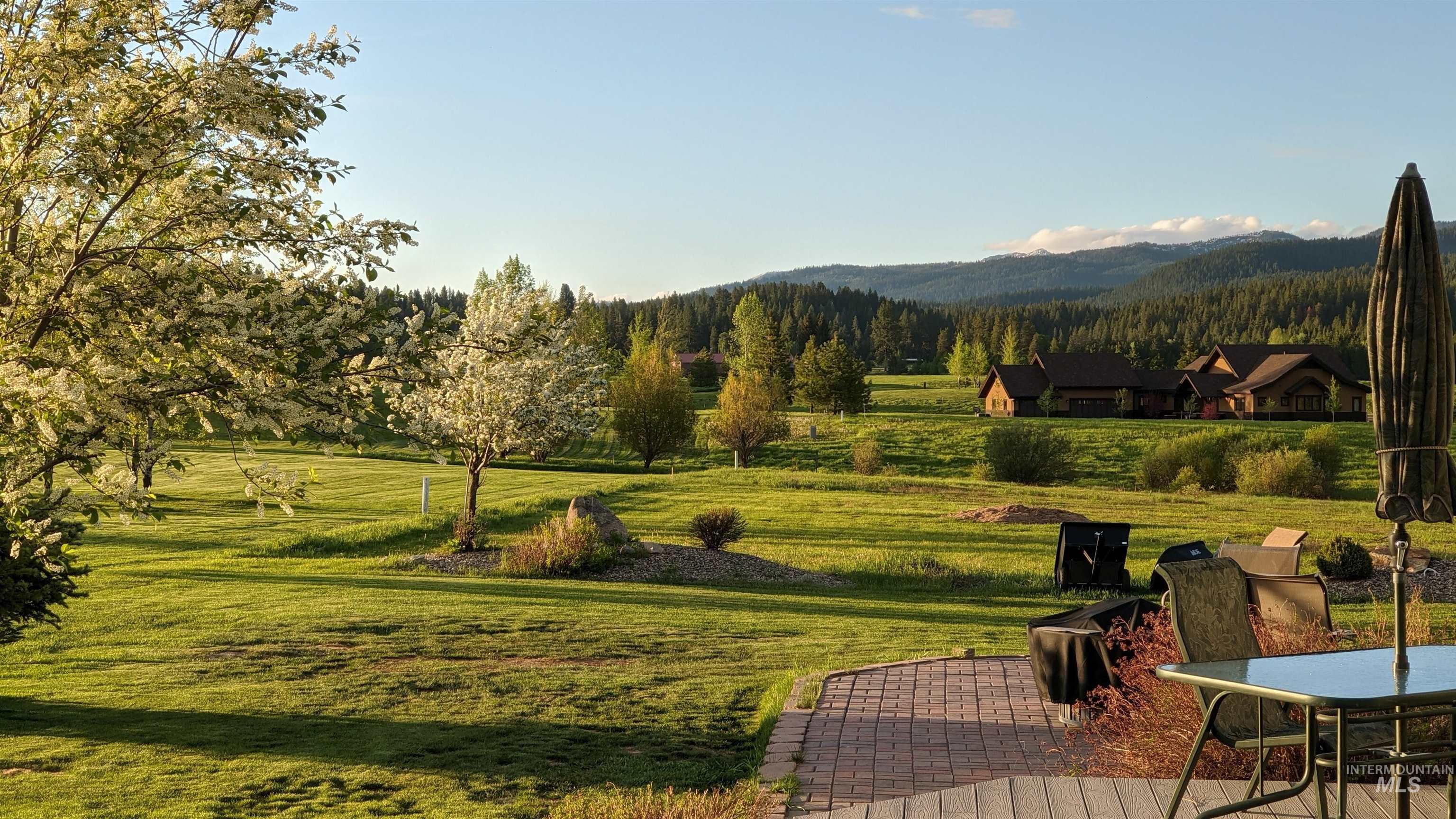 319 Otter Pond Ln, McCall, Idaho 83638, 3 Bedrooms, 3 Bathrooms, Residential For Sale, Price $1,349,000, 98978333