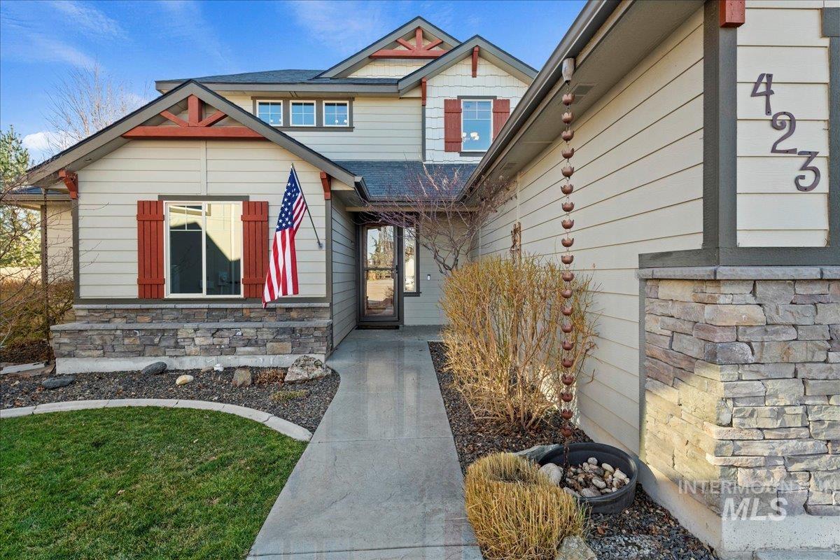 423 E Gannett, Meridian, Idaho 83642, 3 Bedrooms, 3 Bathrooms, Residential For Sale, Price $749,000,MLS 98978335
