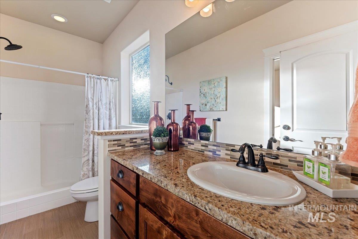 423 E Gannett, Meridian, Idaho 83642, 3 Bedrooms, 3 Bathrooms, Residential For Sale, Price $749,000,MLS 98978335