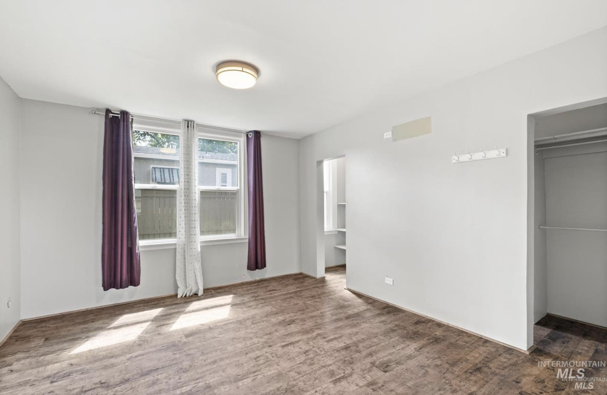 410 High St., Pomeroy, Washington 99347, 2 Bedrooms, 1 Bathroom, Residential For Sale, Price $250,000,MLS 98978336