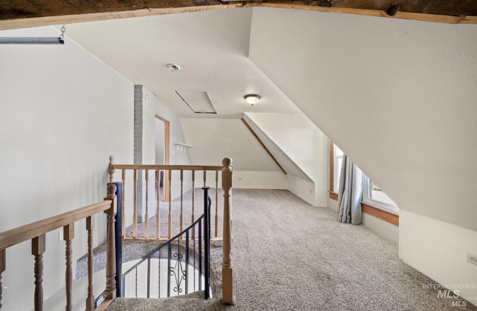 410 High St., Pomeroy, Washington 99347, 2 Bedrooms, 1 Bathroom, Residential For Sale, Price $250,000,MLS 98978336