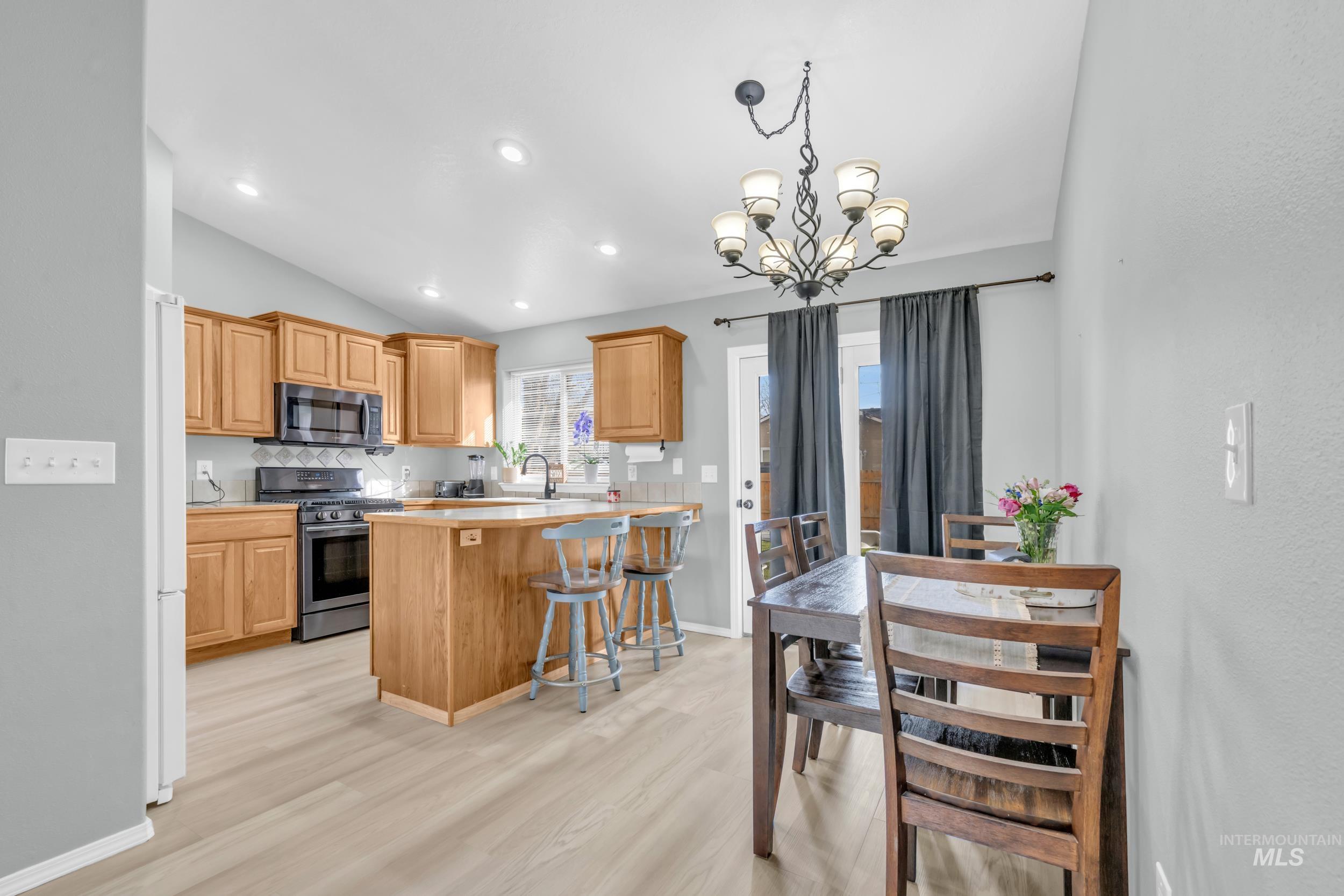 7269 E Nottingham Ln, Nampa, Idaho 83687-9459, 4 Bedrooms, 2 Bathrooms, Residential For Sale, Price $394,500,MLS 98978338