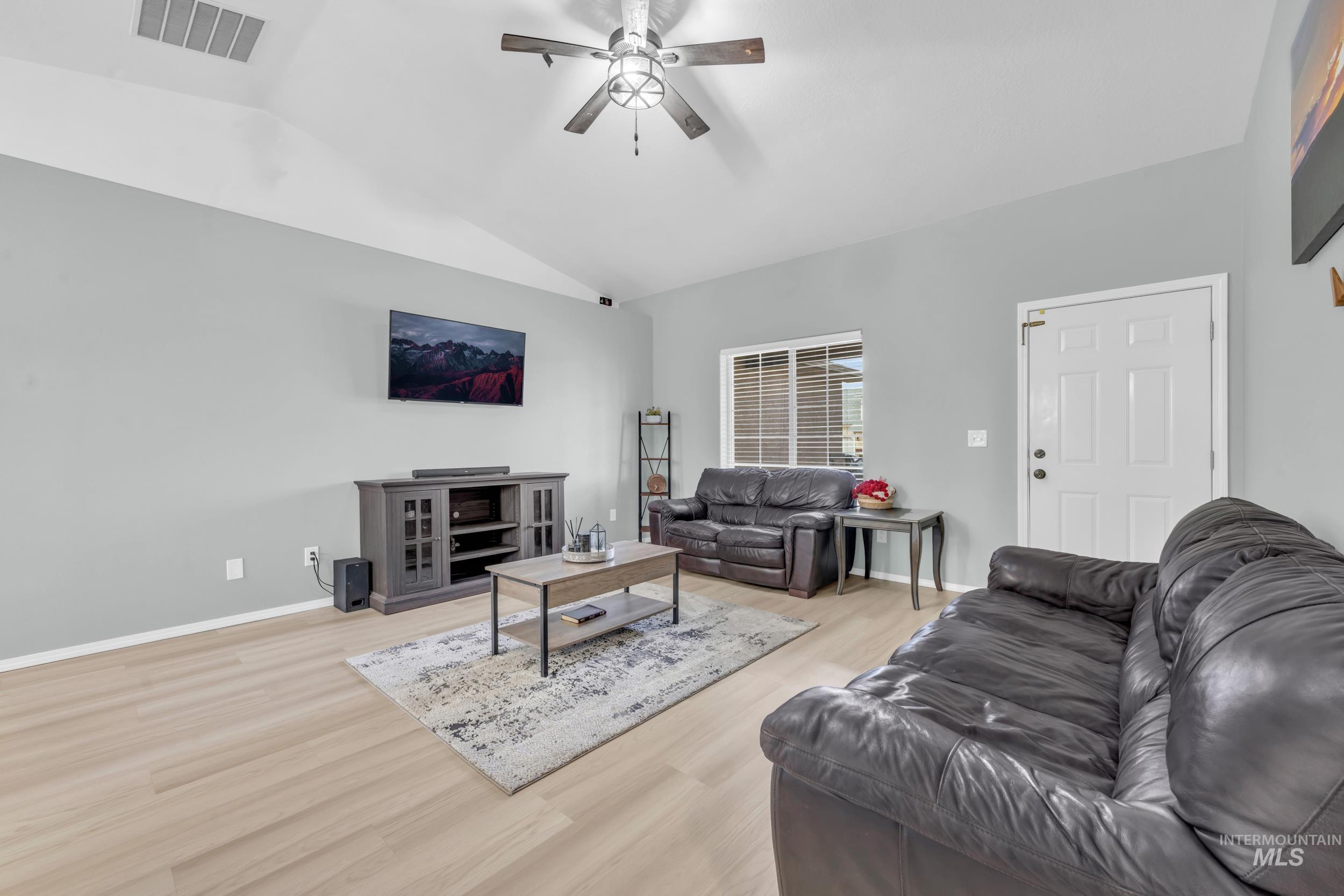 7269 E Nottingham Ln, Nampa, Idaho 83687-9459, 4 Bedrooms, 2 Bathrooms, Residential For Sale, Price $394,500,MLS 98978338