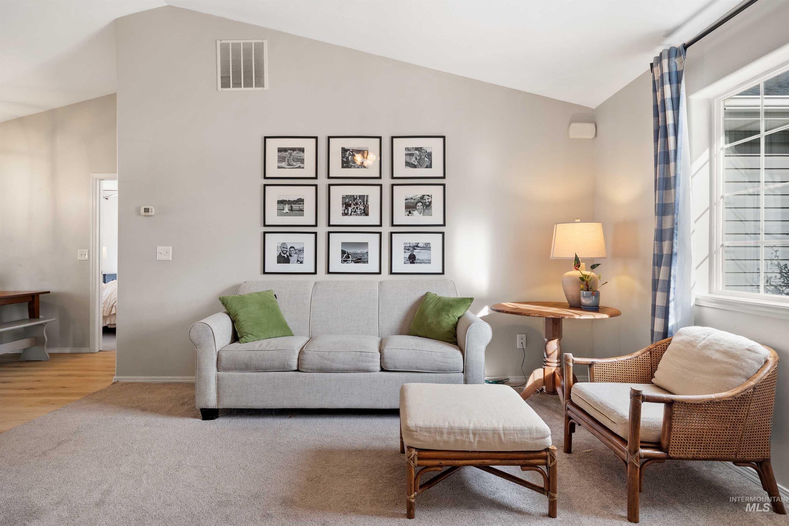 1061 Par Ct, Twin Falls, Idaho 83301-5748, 3 Bedrooms, 2 Bathrooms, Residential For Sale, Price $349,900,MLS 98978342