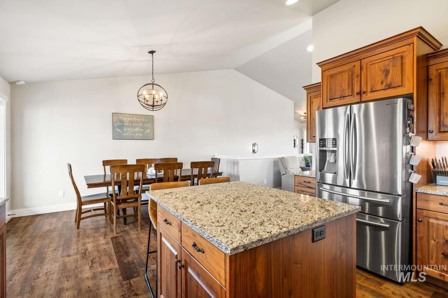 744 Midnight Sun Loop, Twin Falls, Idaho 83301, 6 Bedrooms, 4 Bathrooms, Residential For Sale, Price $699,000,MLS 98978344