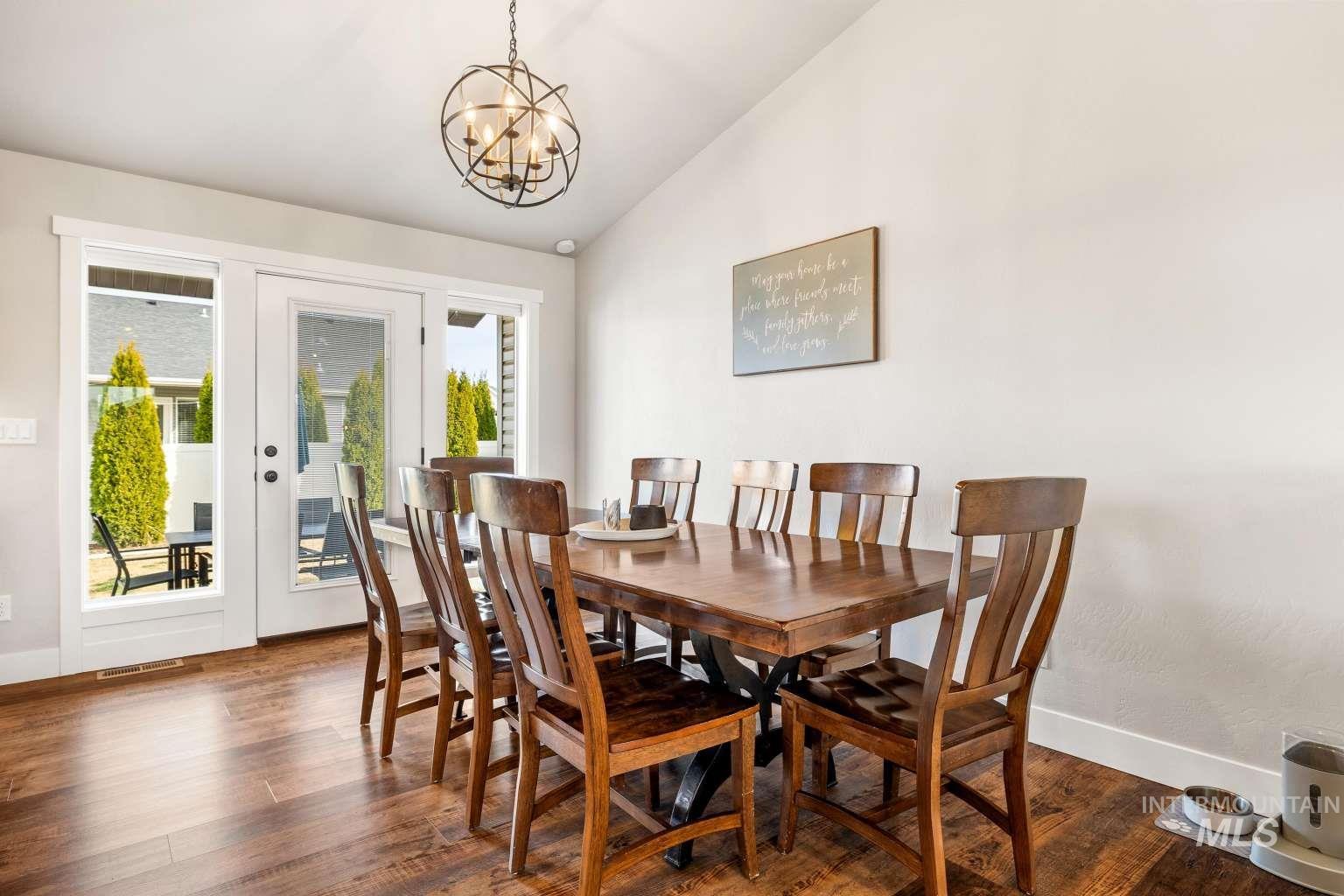 744 Midnight Sun Loop, Twin Falls, Idaho 83301, 6 Bedrooms, 4 Bathrooms, Residential For Sale, Price $699,000,MLS 98978344