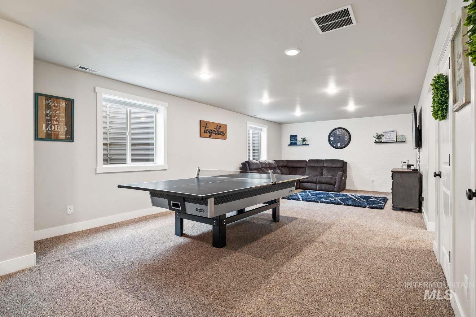 744 Midnight Sun Loop, Twin Falls, Idaho 83301, 6 Bedrooms, 4 Bathrooms, Residential For Sale, Price $699,000,MLS 98978344