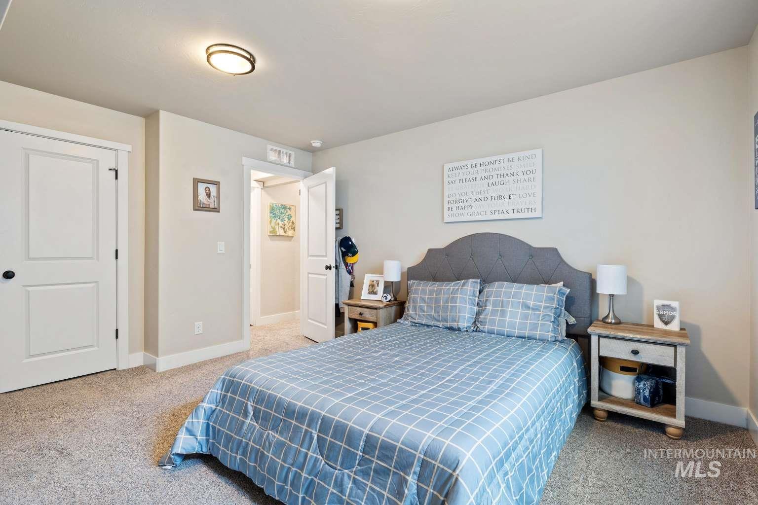 744 Midnight Sun Loop, Twin Falls, Idaho 83301, 6 Bedrooms, 4 Bathrooms, Residential For Sale, Price $699,000,MLS 98978344